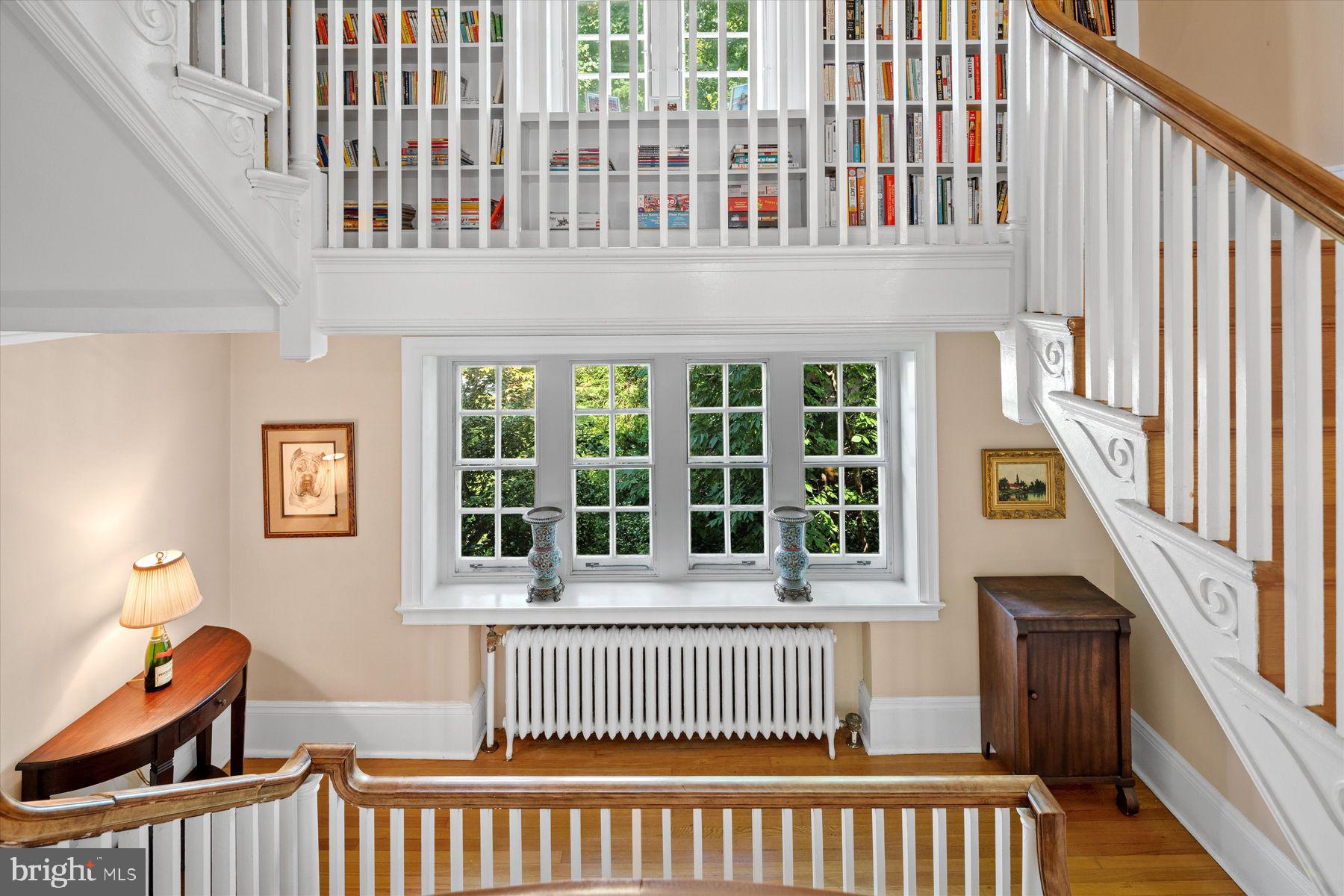 CHESTNUT HILL - Residential