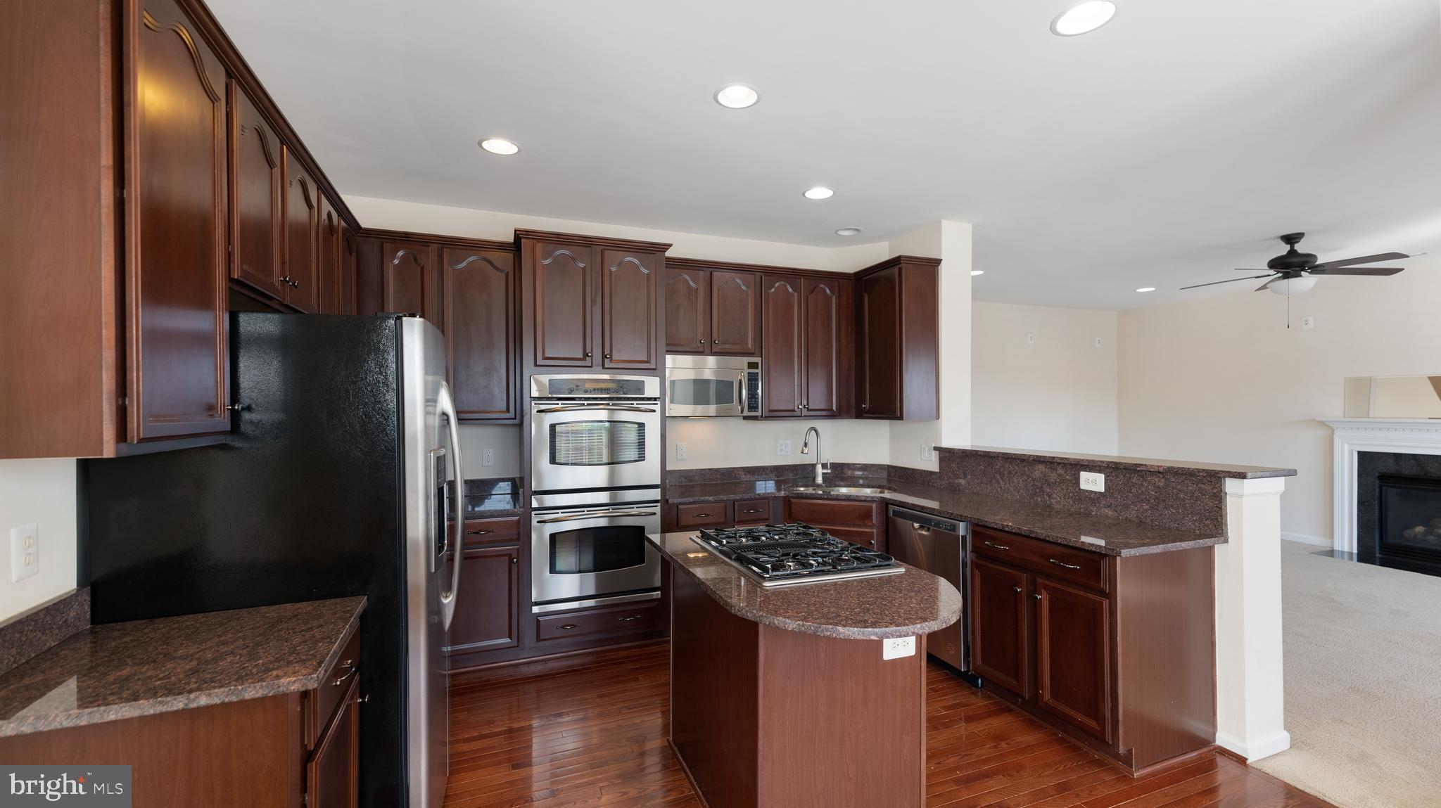 APPLE GLEN - Residential