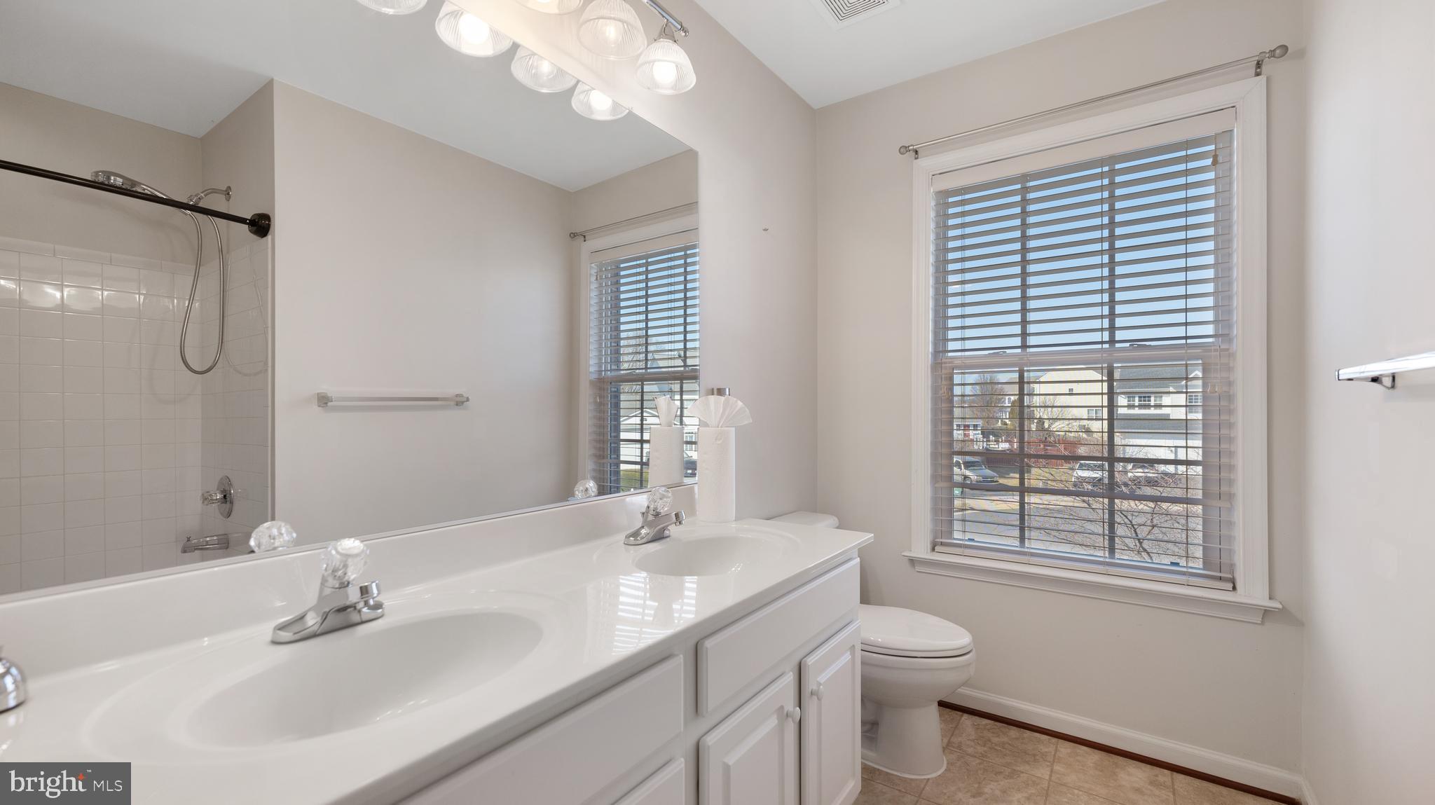 APPLE GLEN - Residential