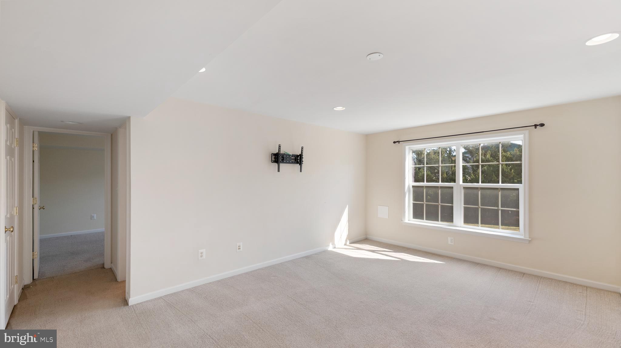 APPLE GLEN - Residential