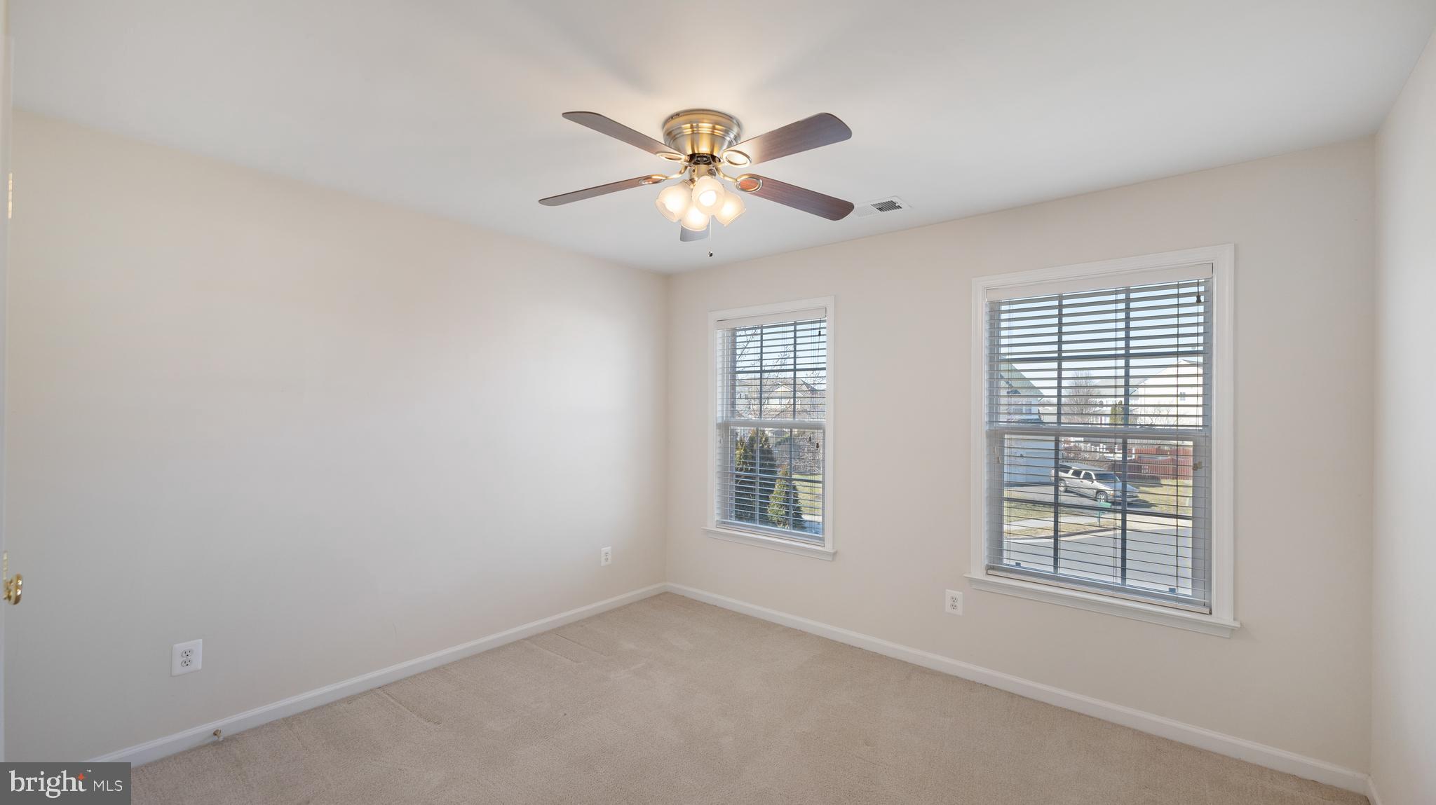 APPLE GLEN - Residential