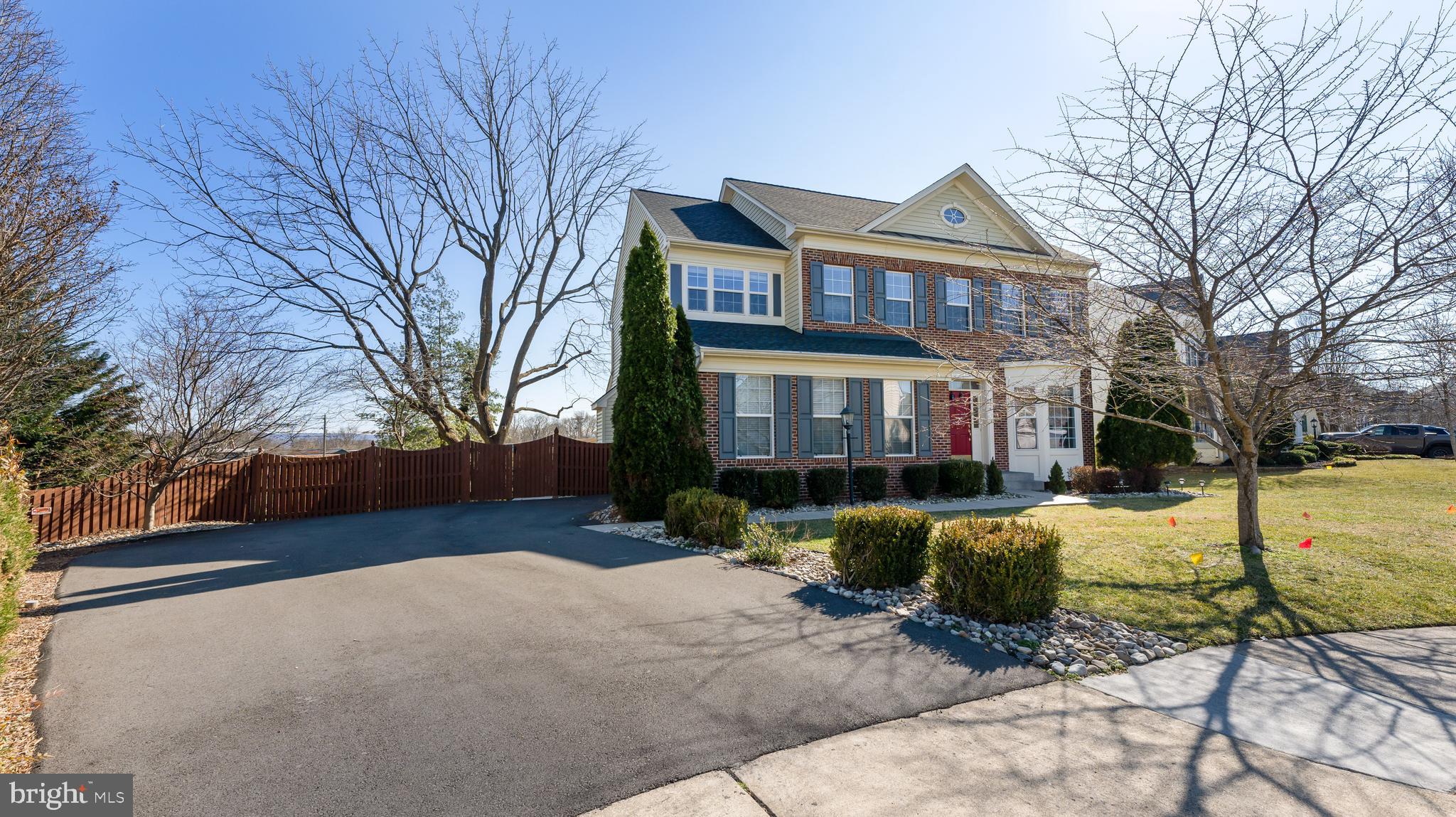 APPLE GLEN - Residential