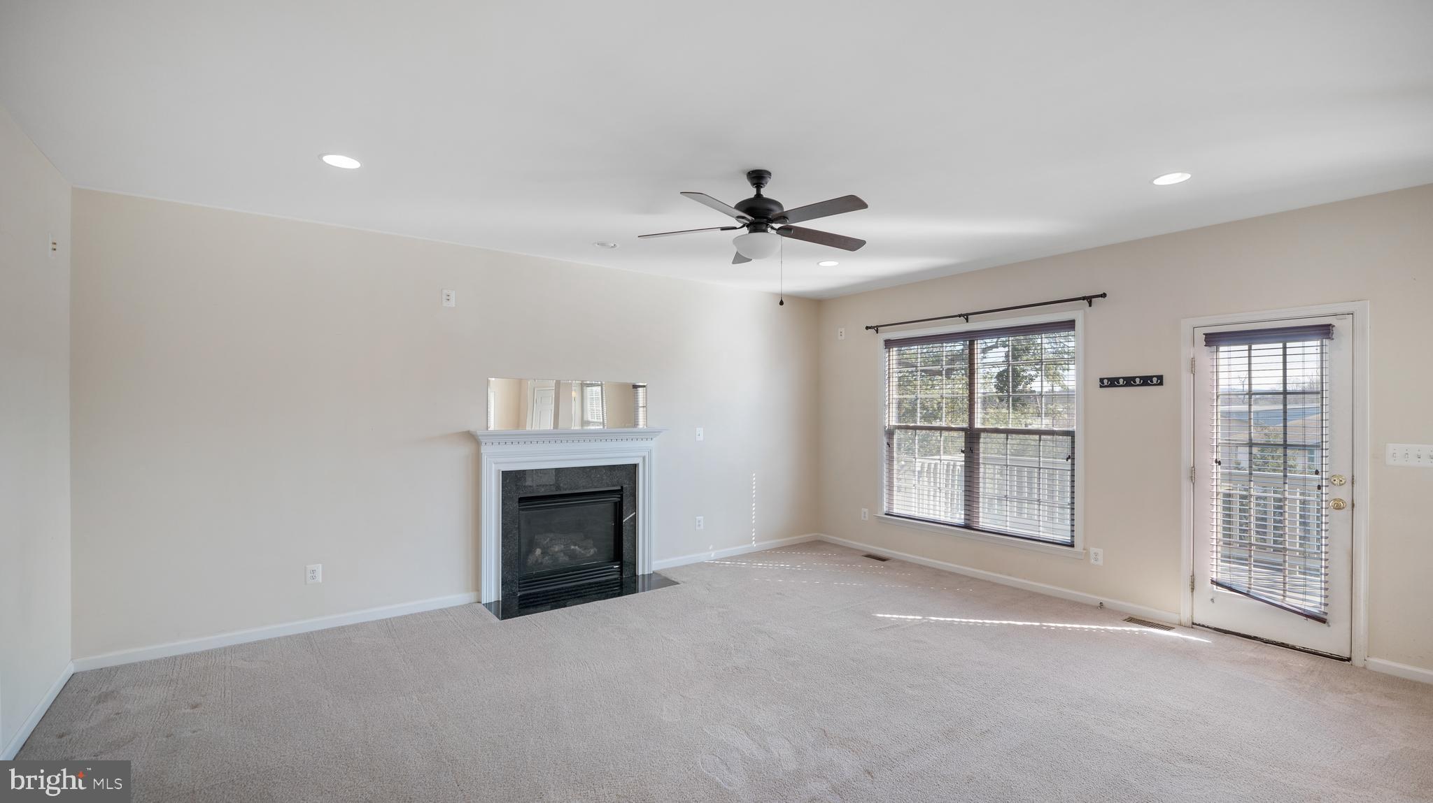 APPLE GLEN - Residential