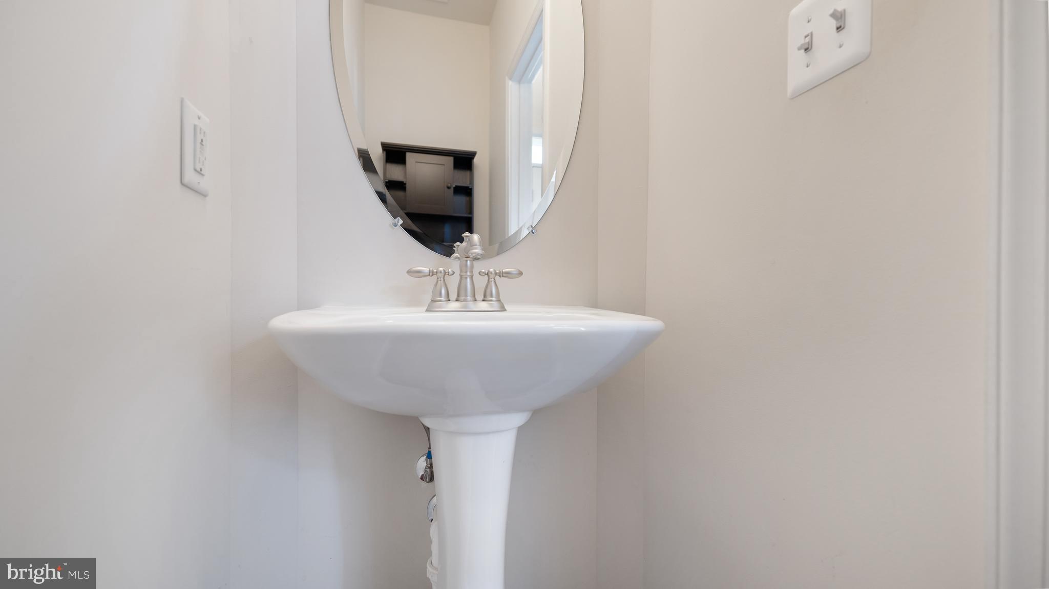 APPLE GLEN - Residential