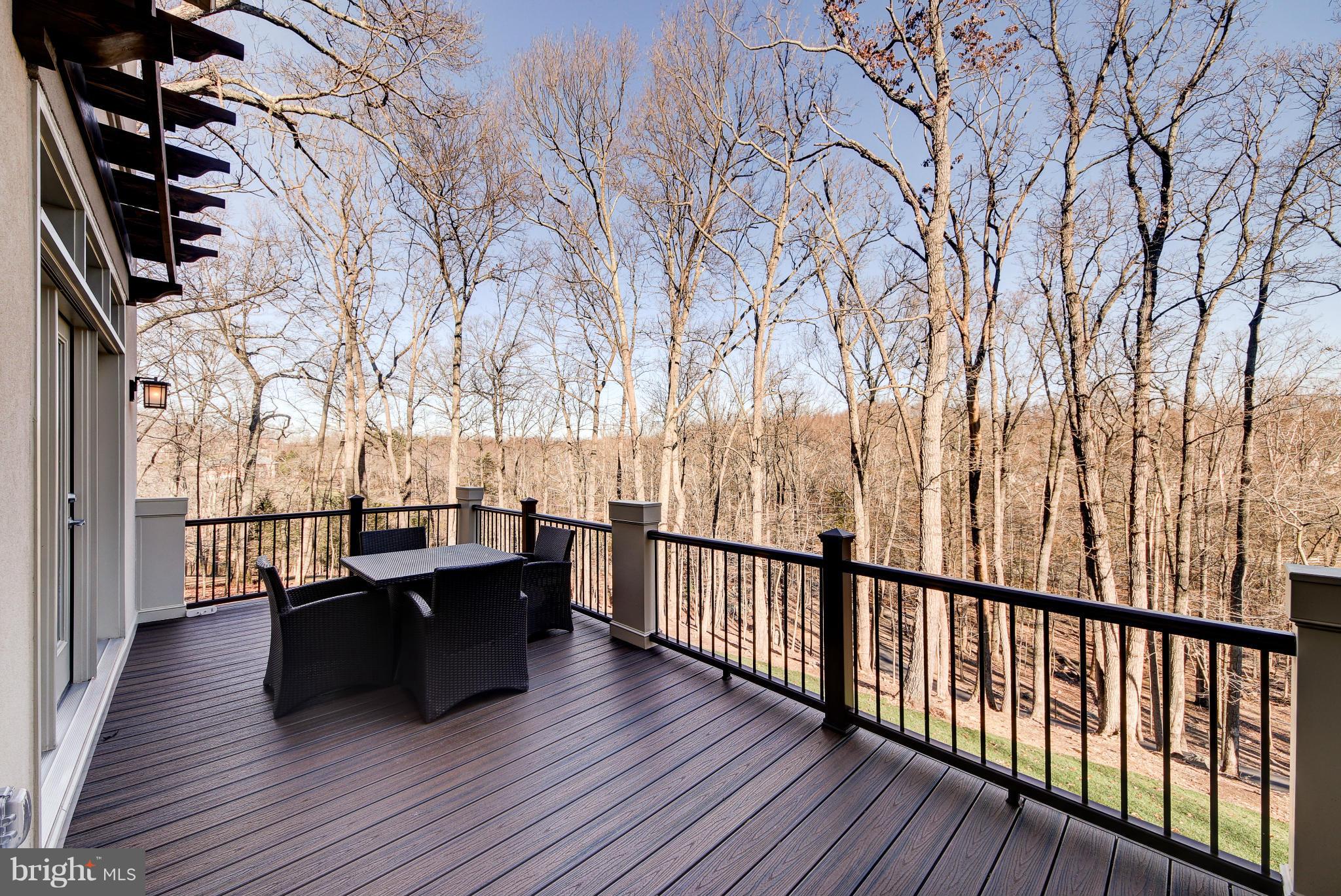 WOODSIDE ESTATES - Residential