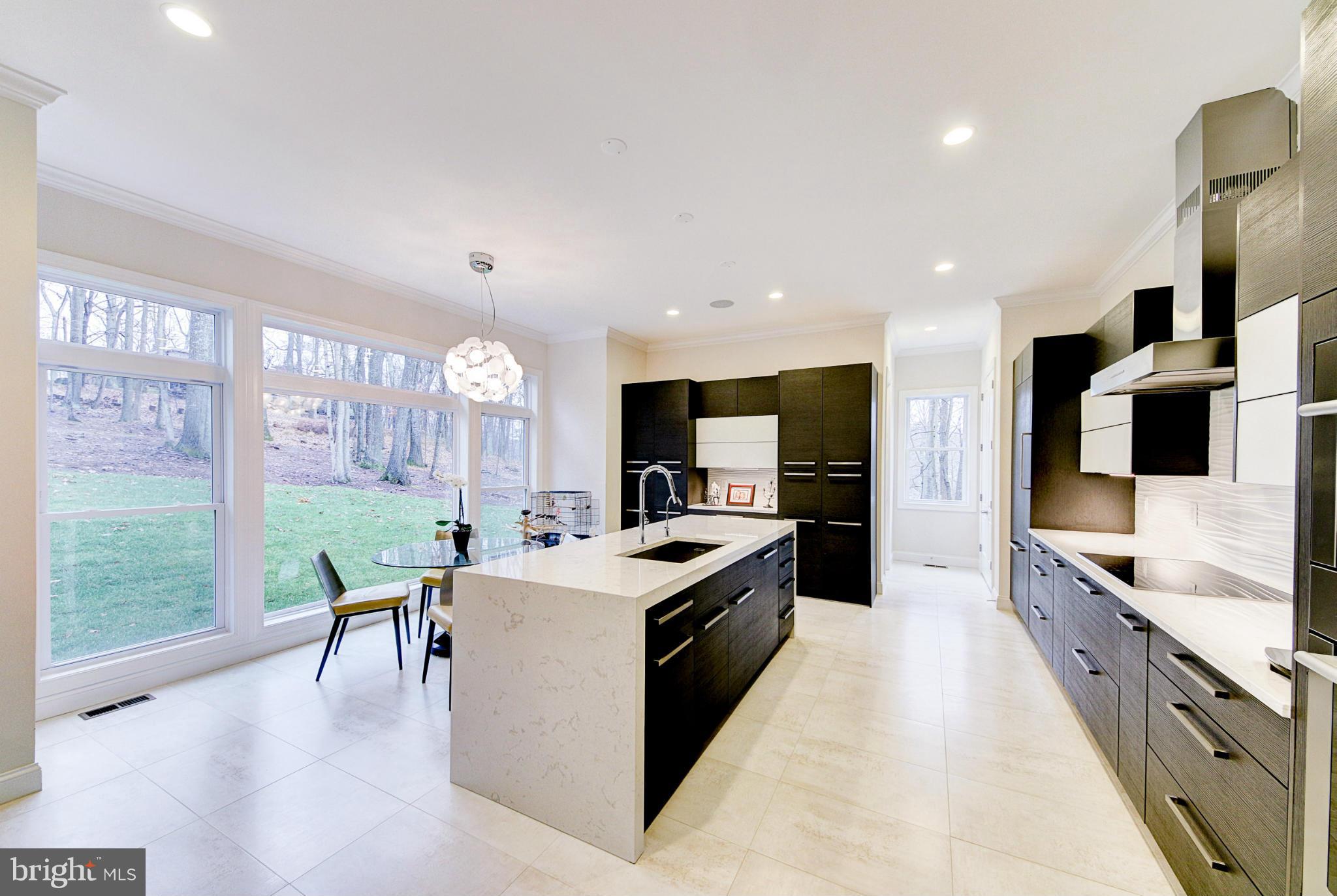 WOODSIDE ESTATES - Residential