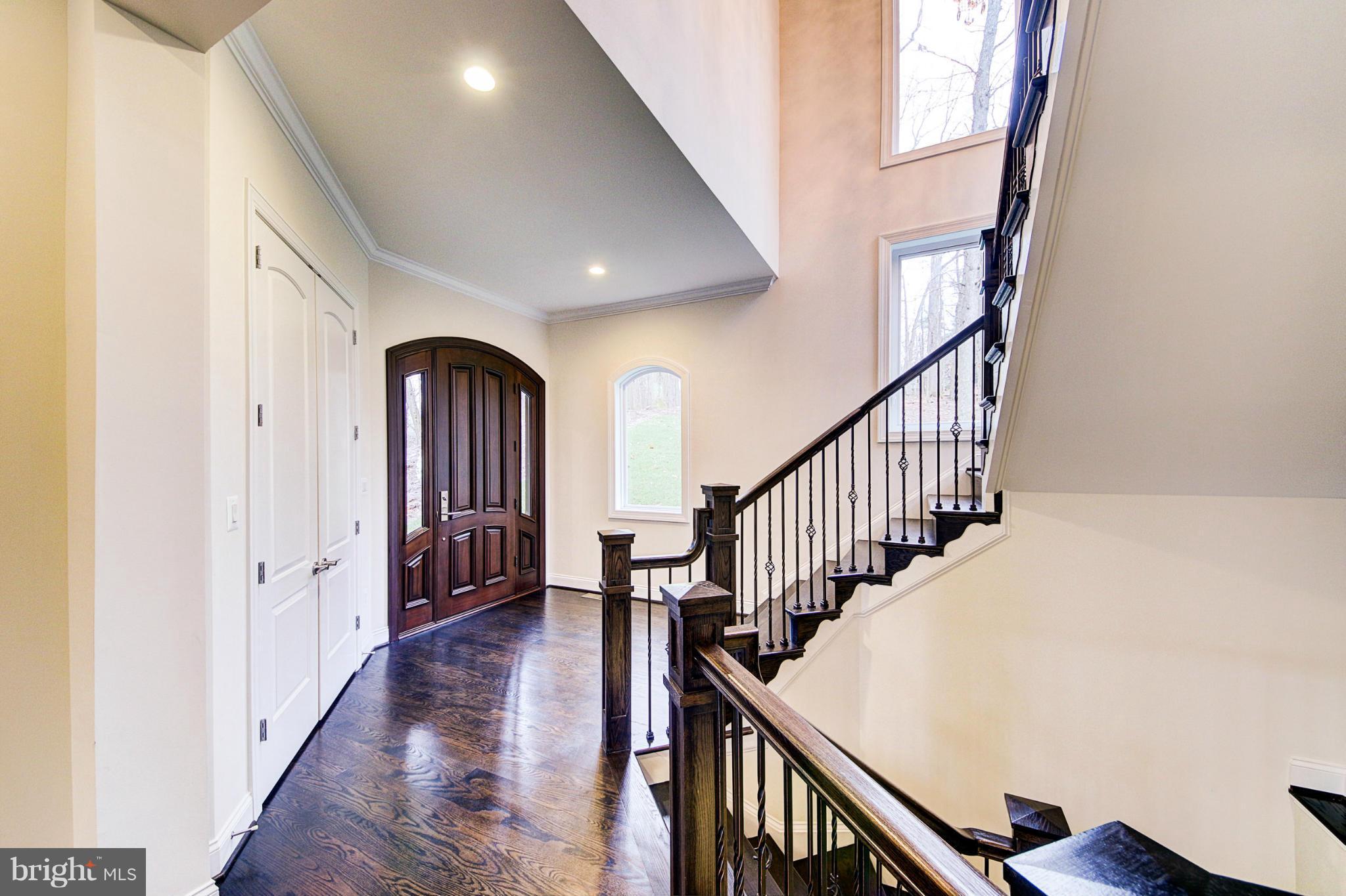 WOODSIDE ESTATES - Residential