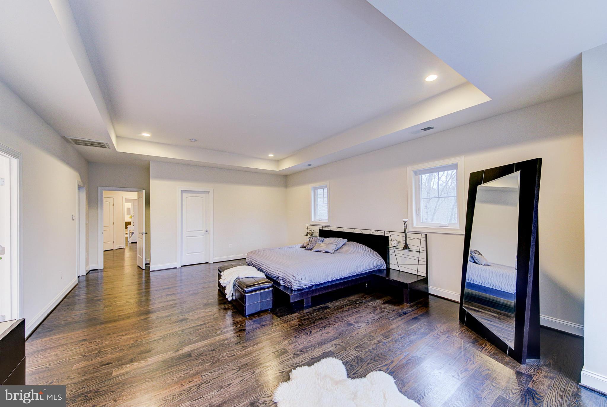 WOODSIDE ESTATES - Residential