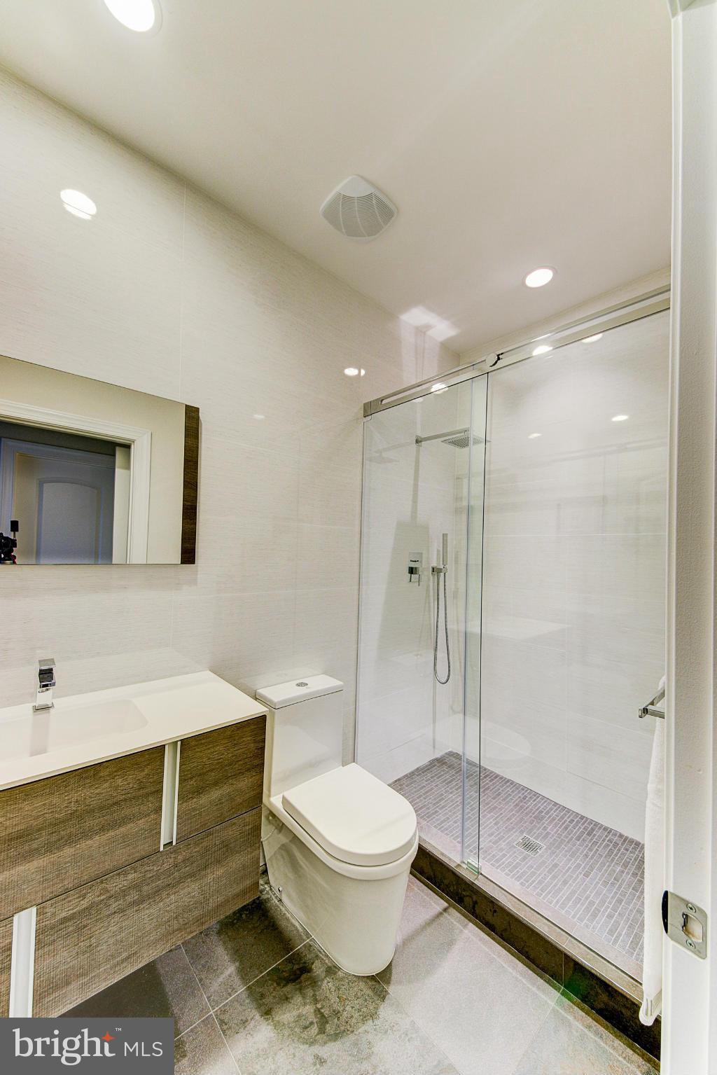 WOODSIDE ESTATES - Residential