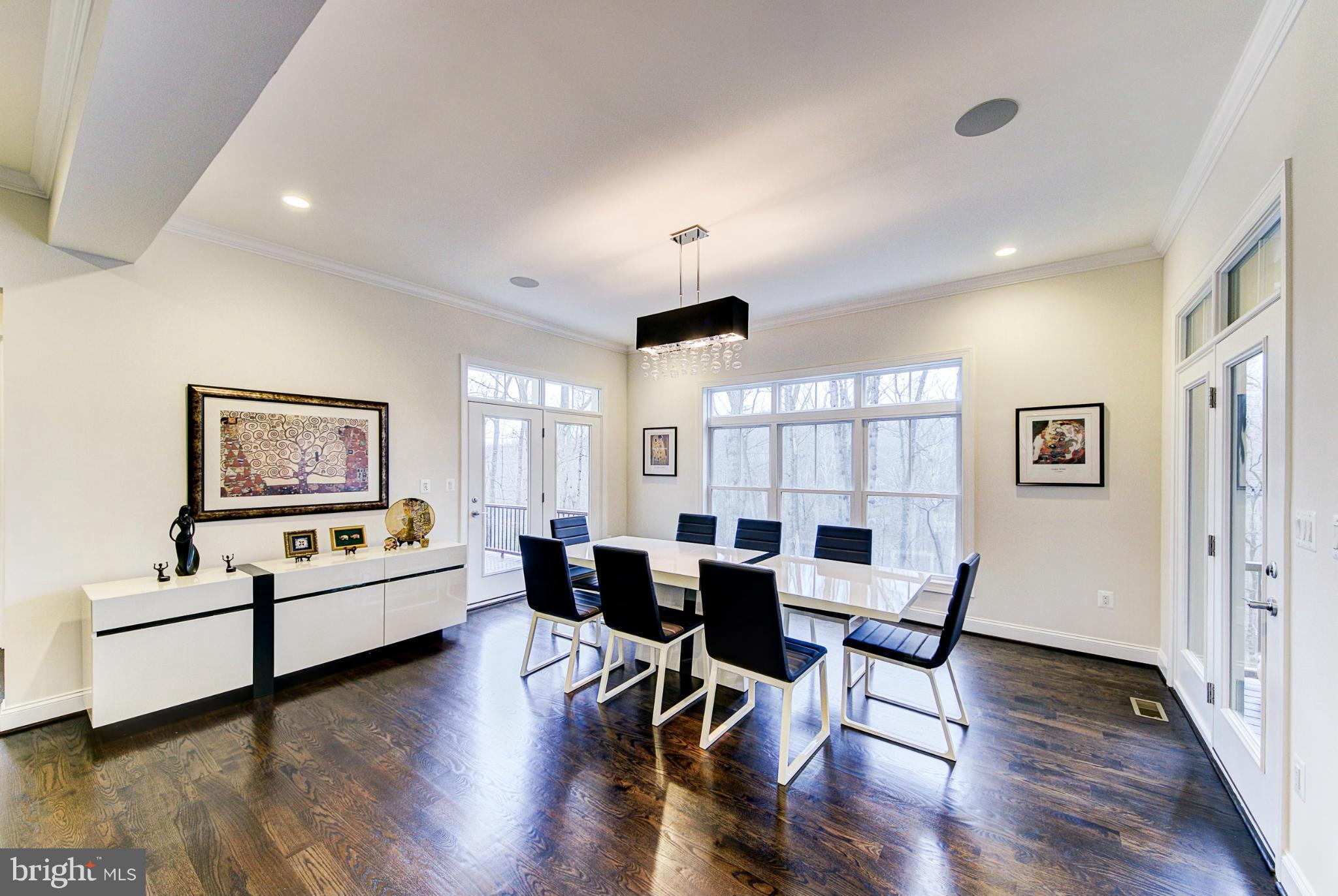 WOODSIDE ESTATES - Residential