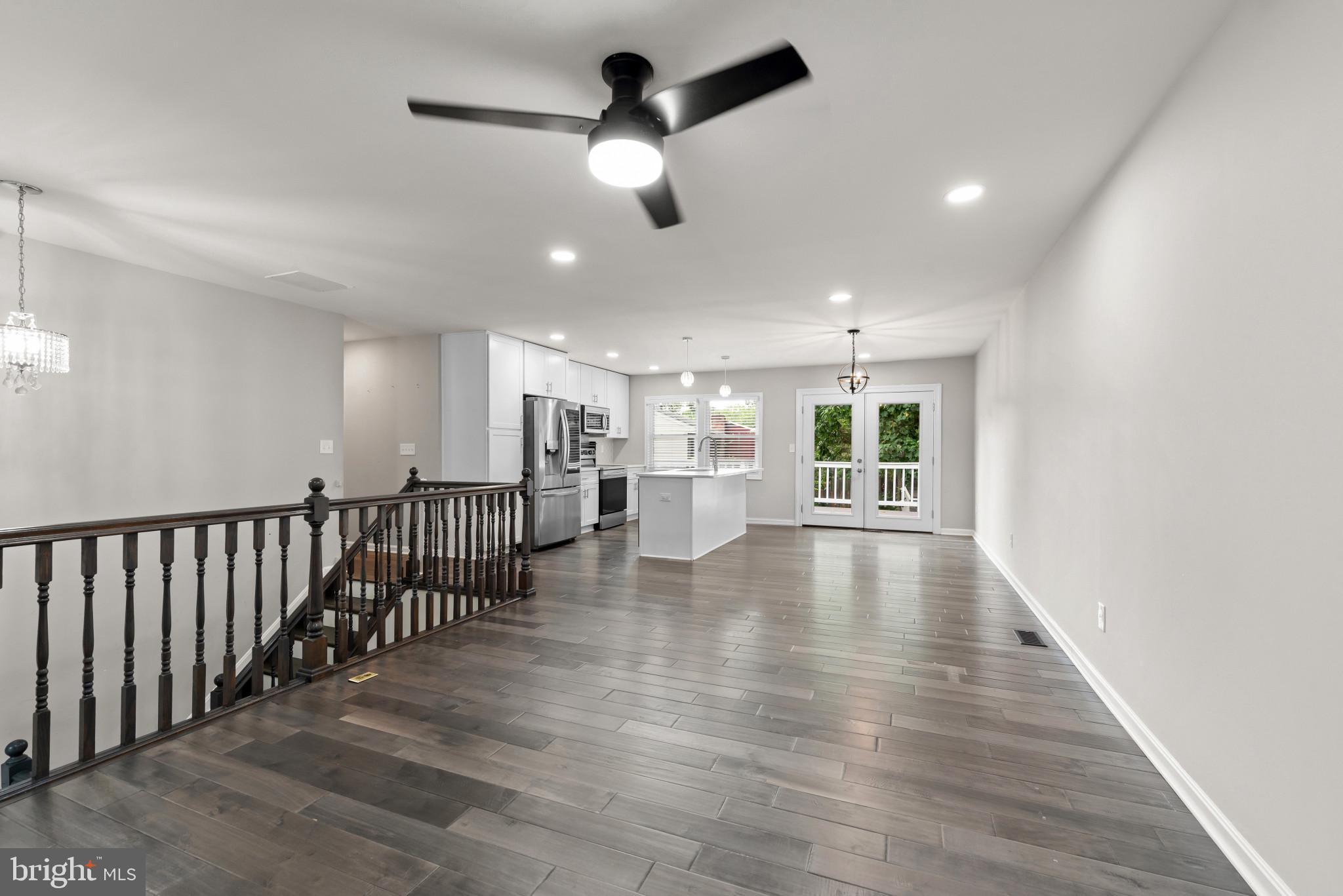 481 EASTWOOD COURT