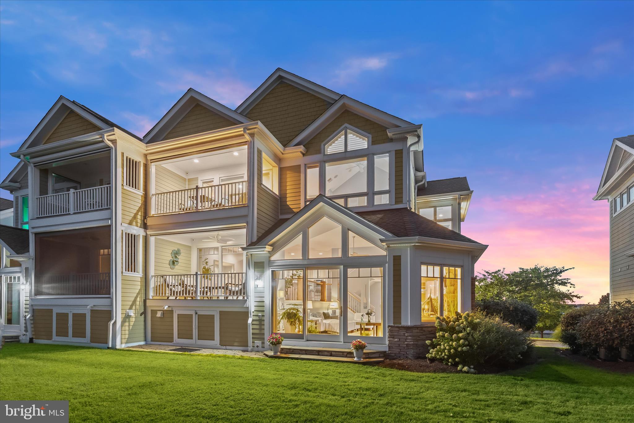 NARROWS POINTE - Residential