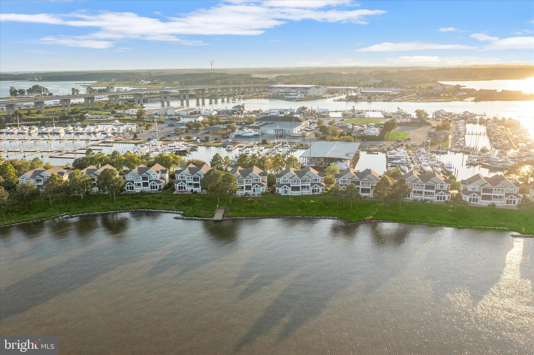 NARROWS POINTE - Residential