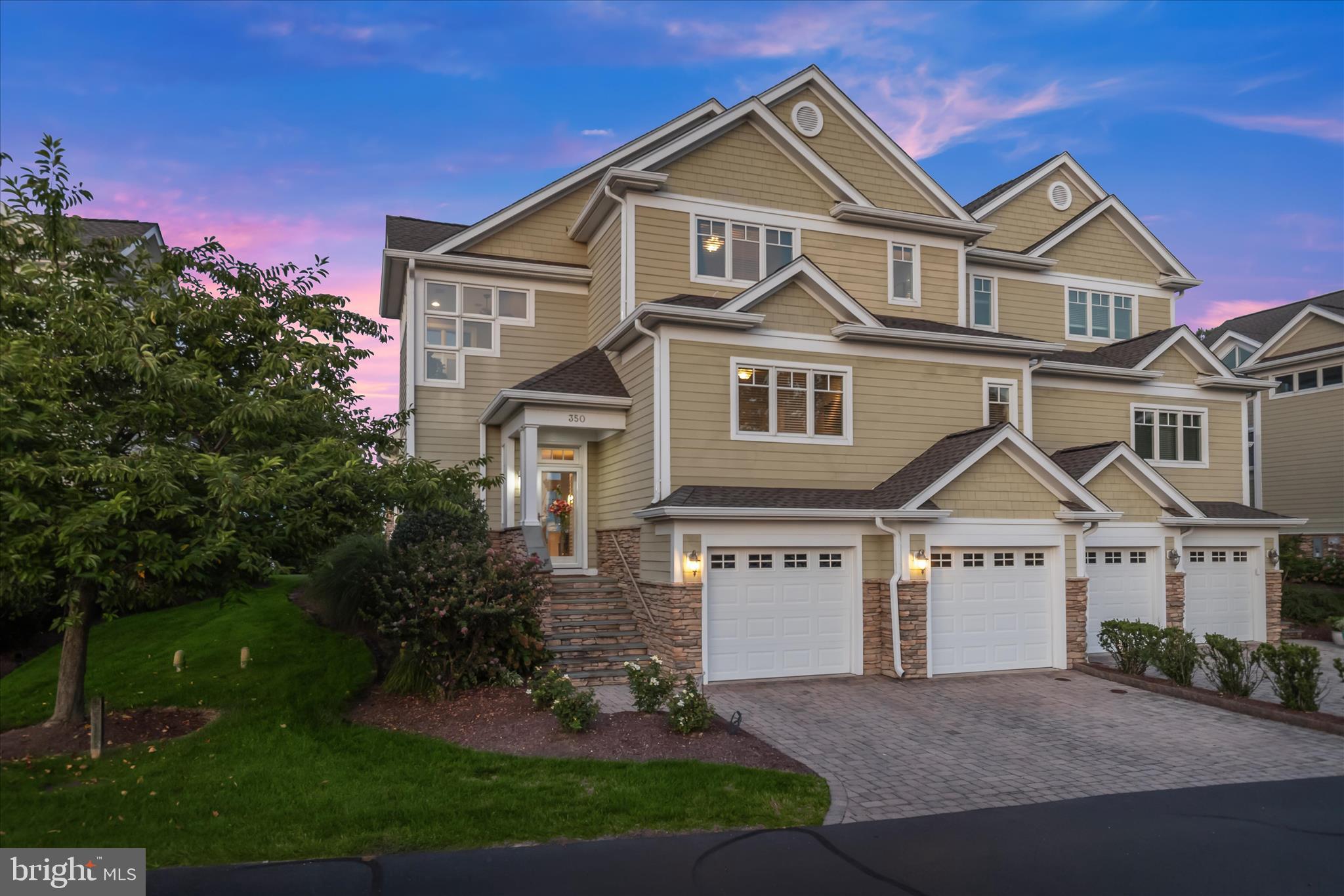 NARROWS POINTE - Residential