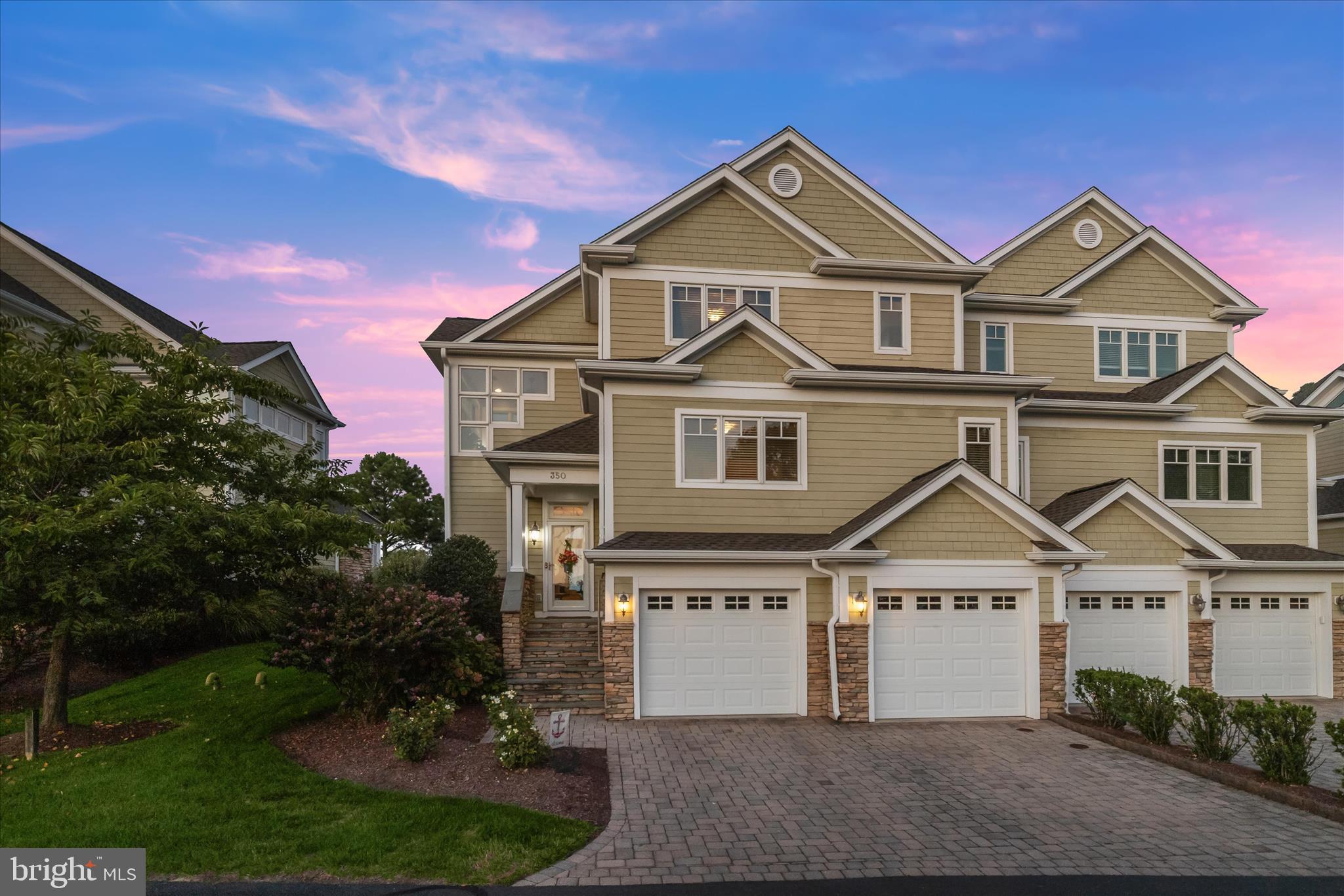 NARROWS POINTE - Residential