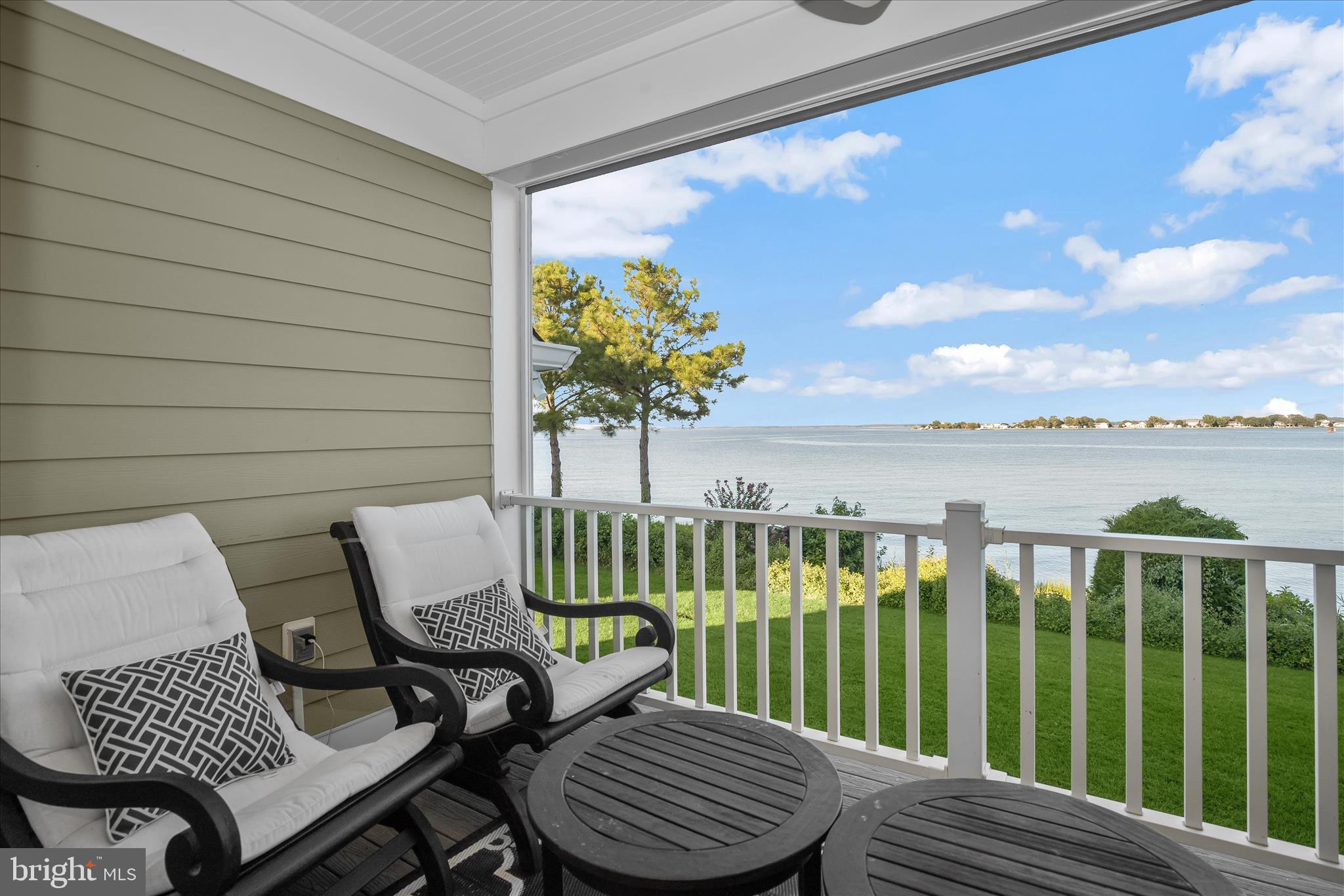 NARROWS POINTE - Residential