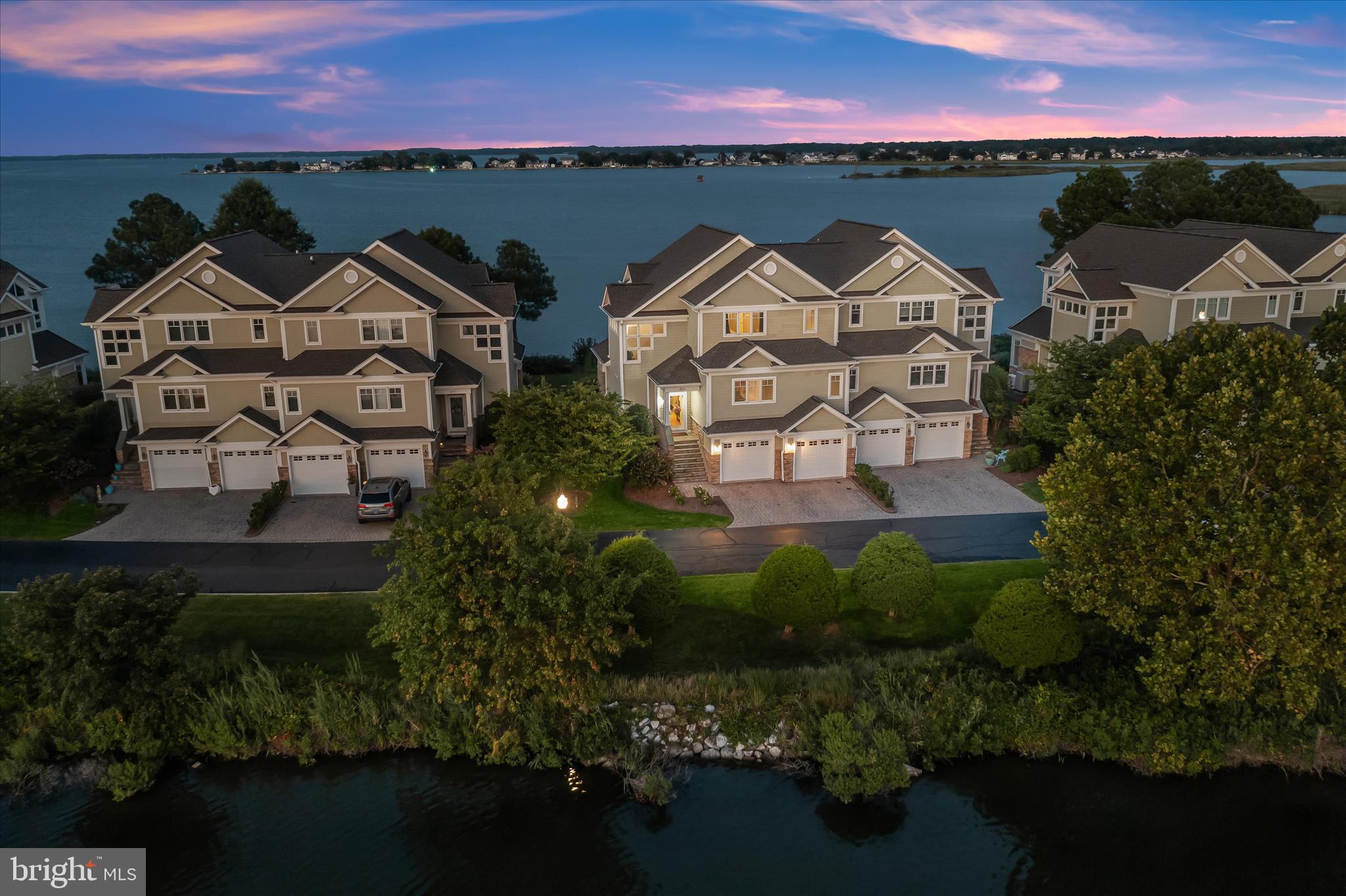 NARROWS POINTE - Residential