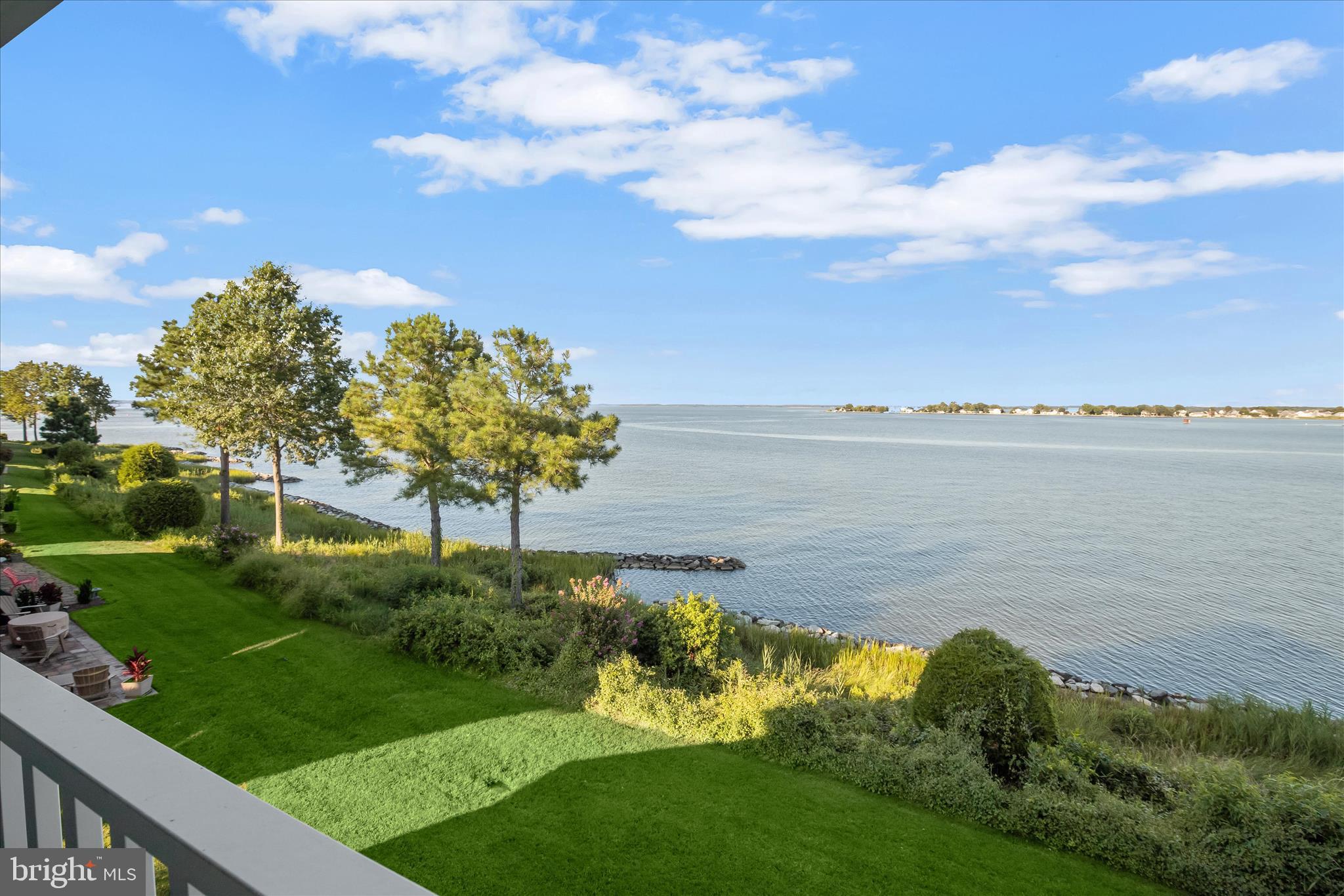 NARROWS POINTE - Residential