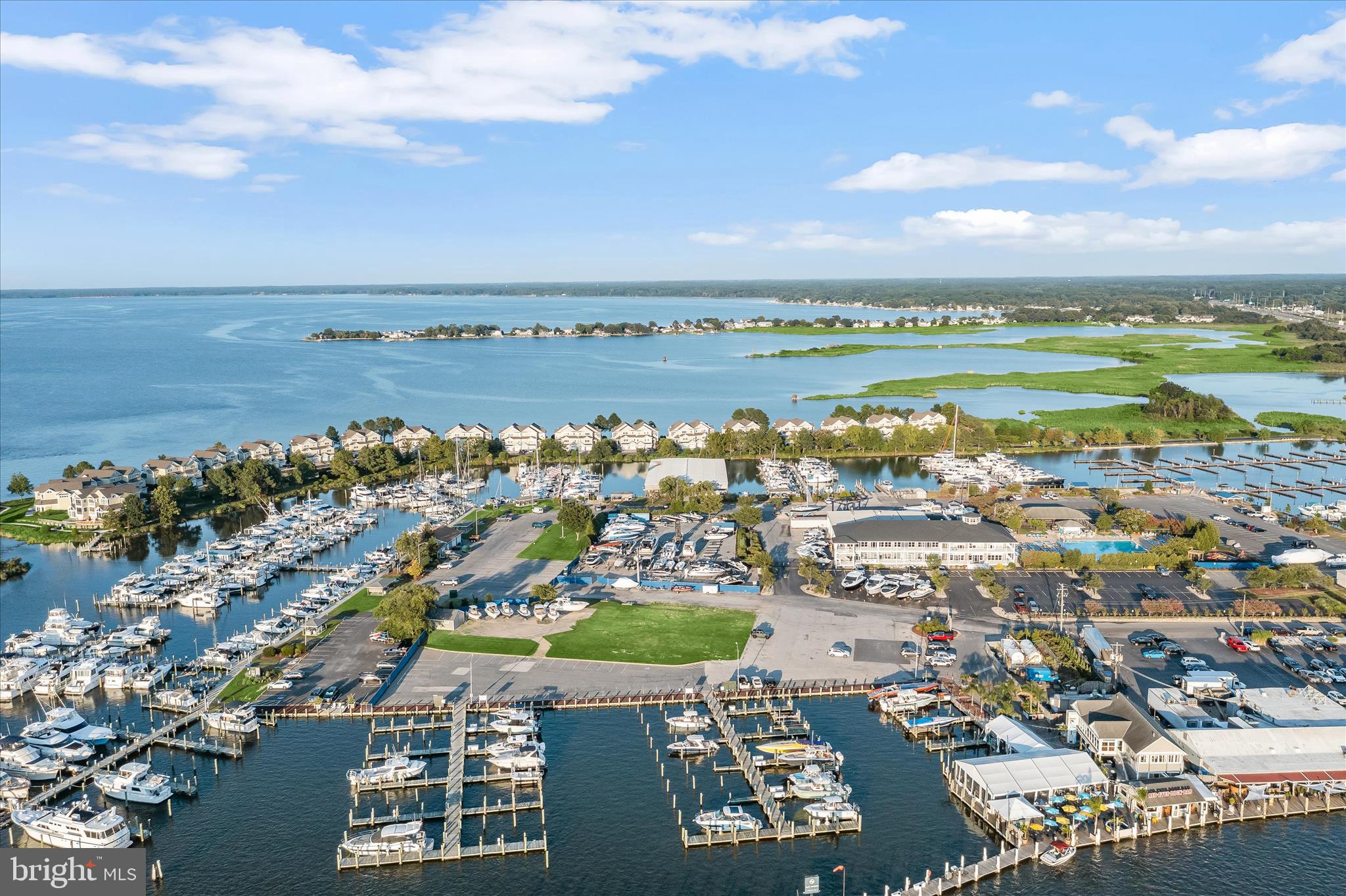 NARROWS POINTE - Residential