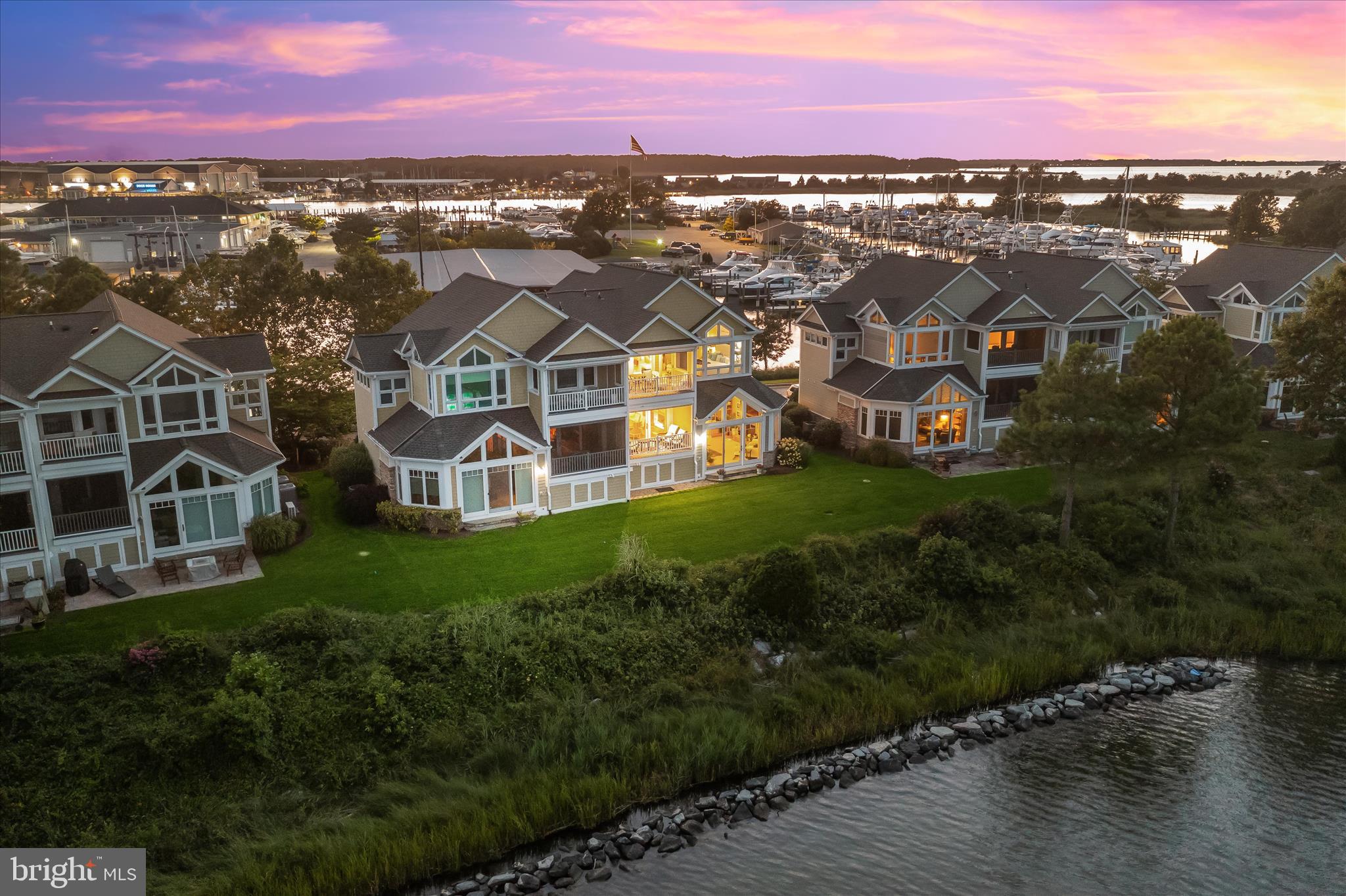 NARROWS POINTE - Residential