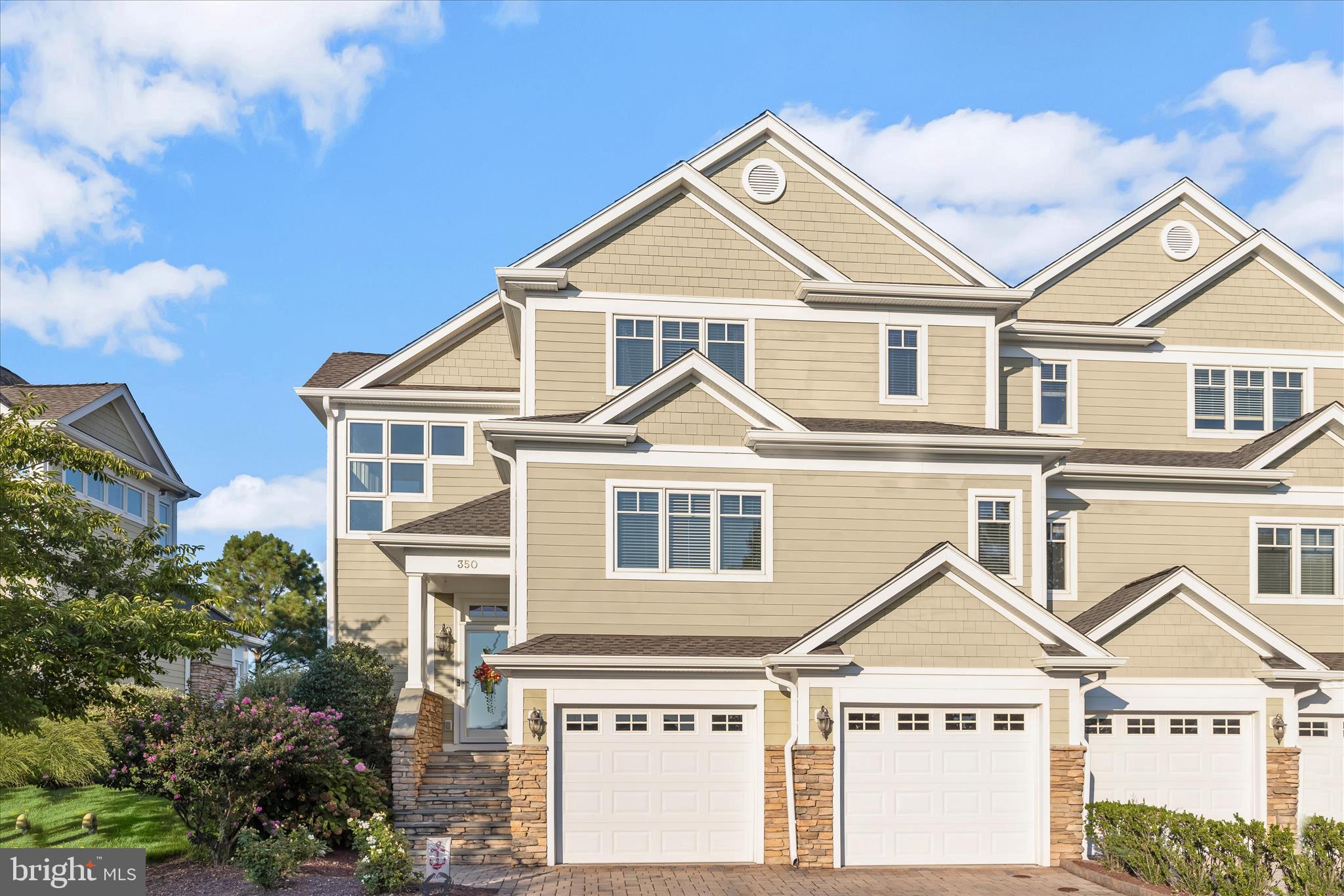 NARROWS POINTE - Residential