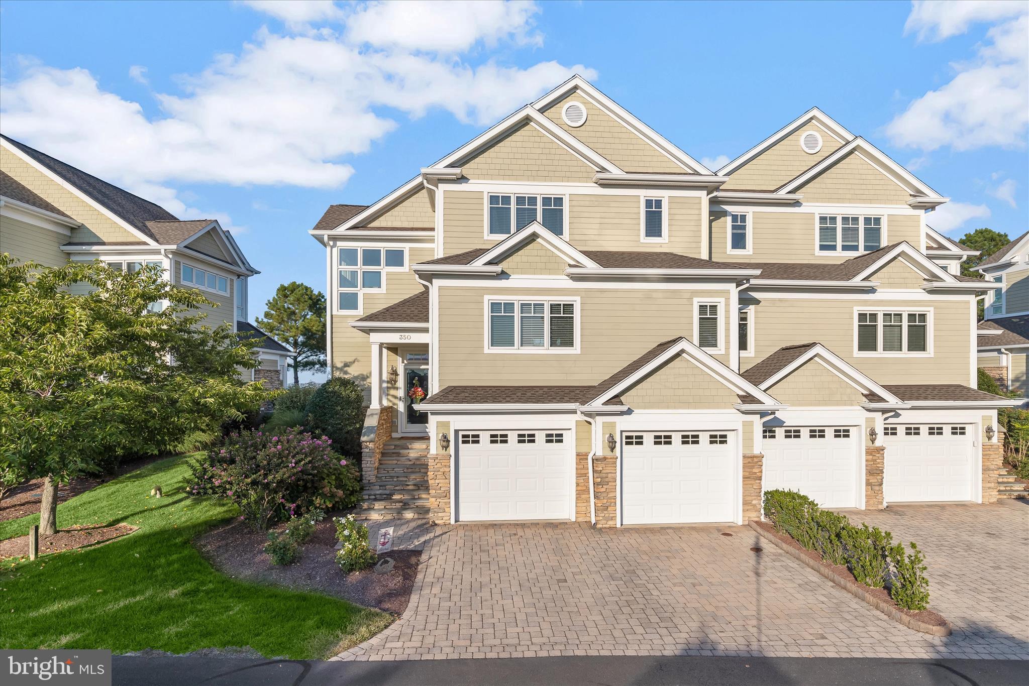 NARROWS POINTE - Residential