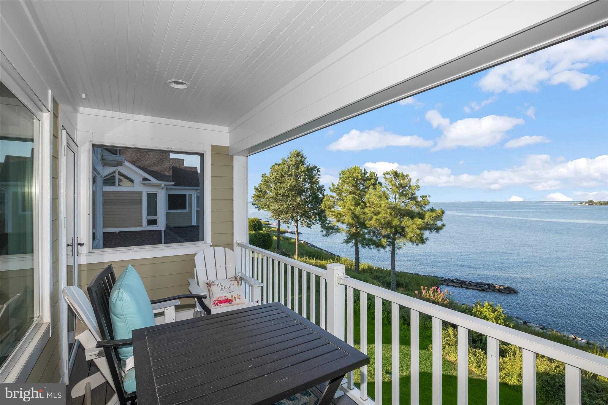 NARROWS POINTE - Residential