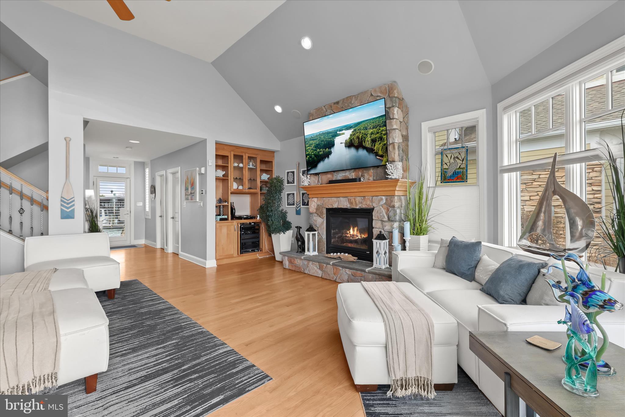 NARROWS POINTE - Residential