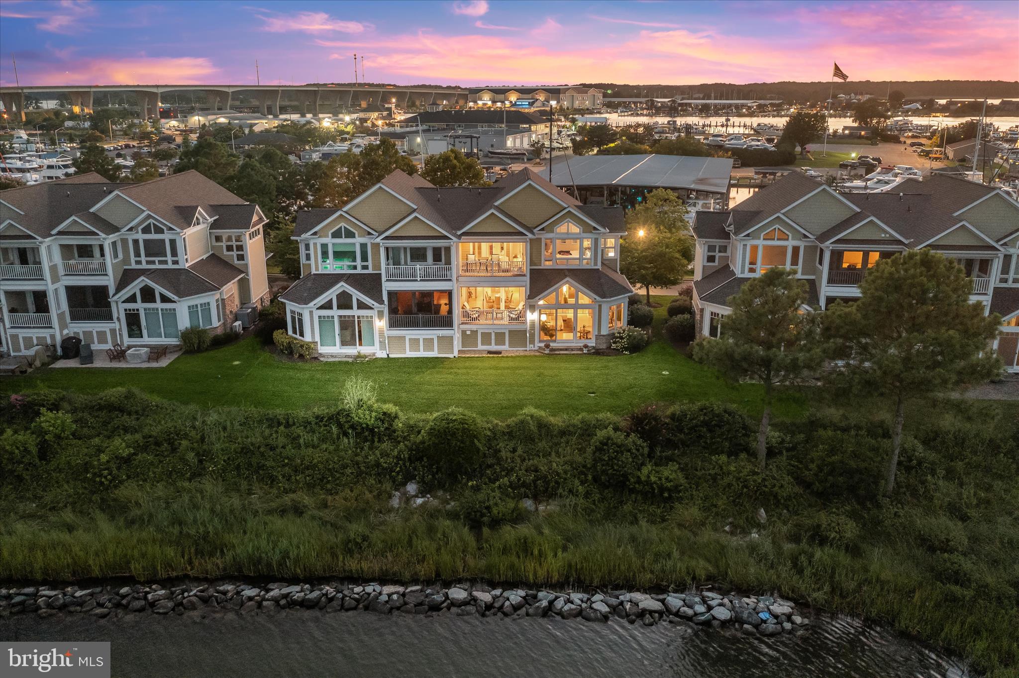 NARROWS POINTE - Residential