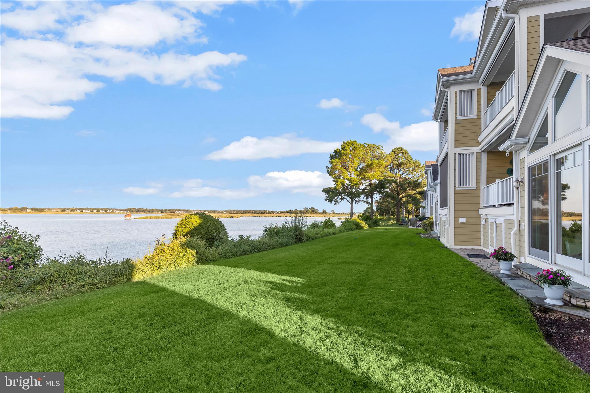 NARROWS POINTE - Residential