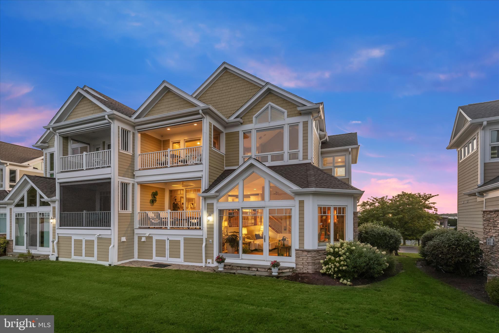 NARROWS POINTE - Residential