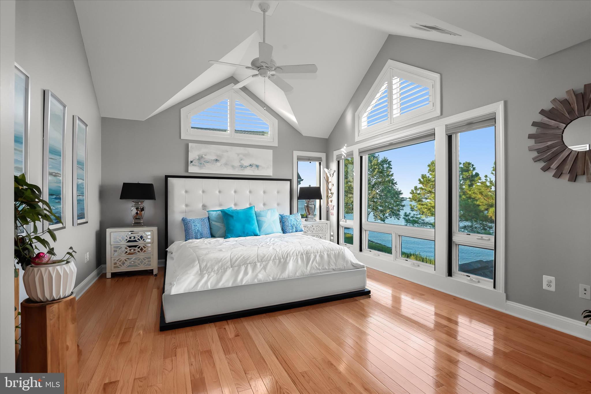 NARROWS POINTE - Residential