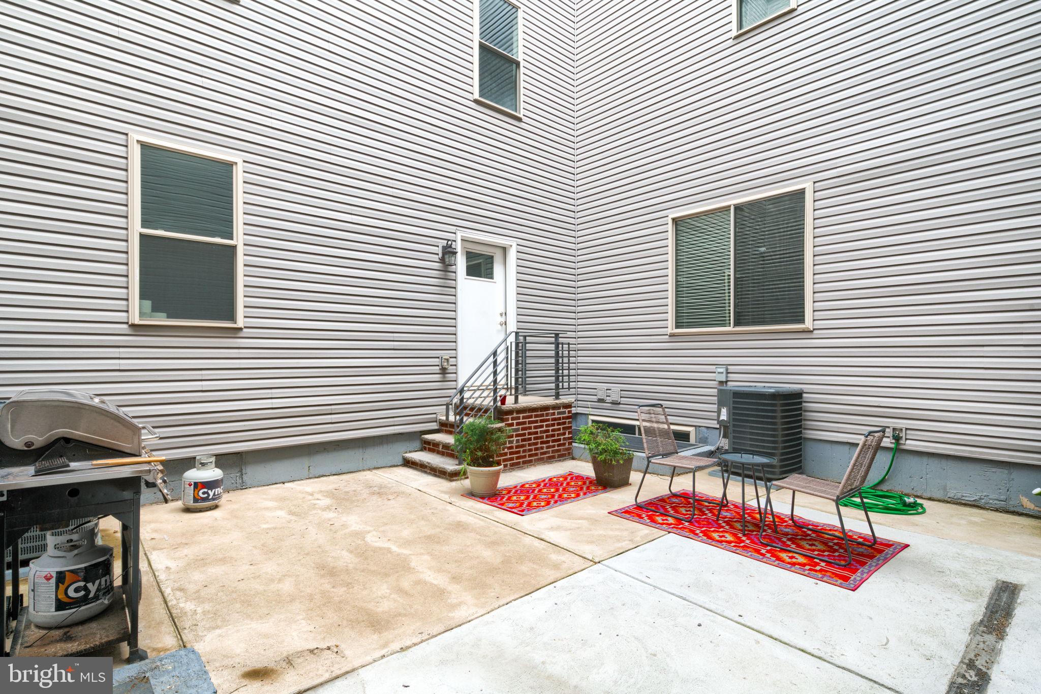 LUDLOW - Residential