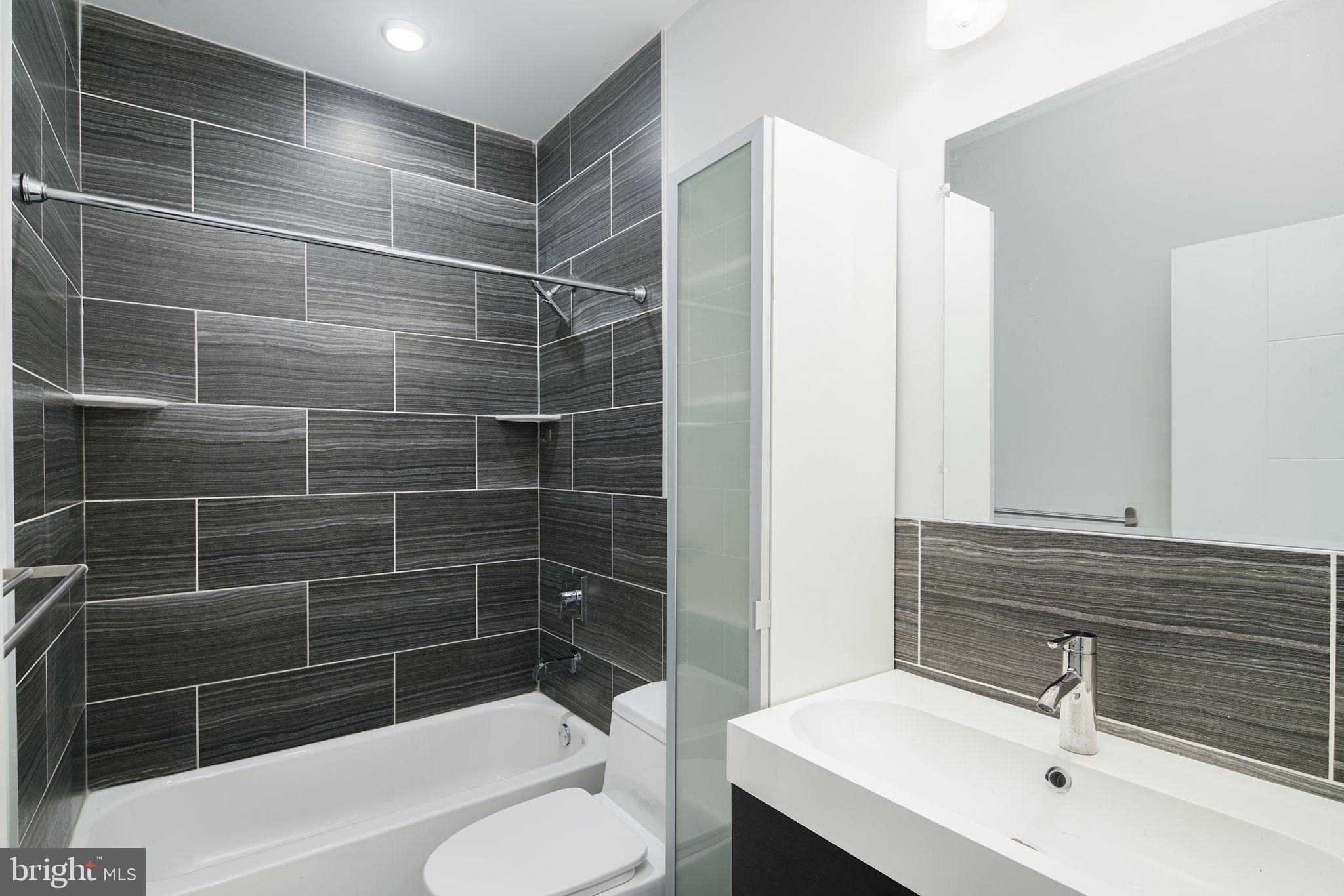 LUDLOW - Residential