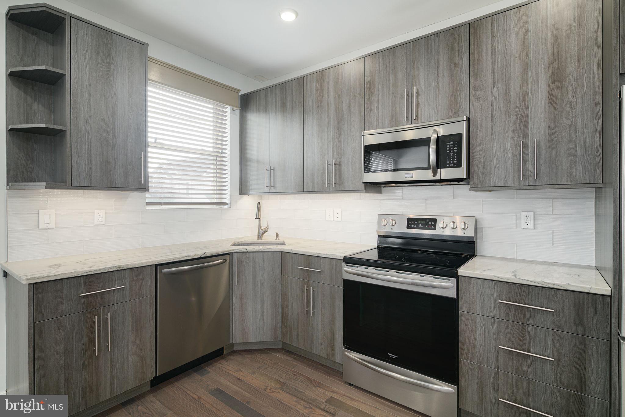LUDLOW - Residential