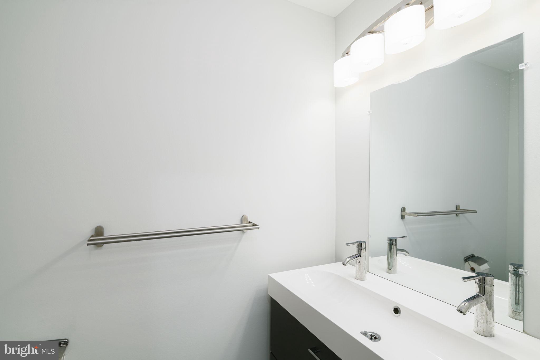 LUDLOW - Residential