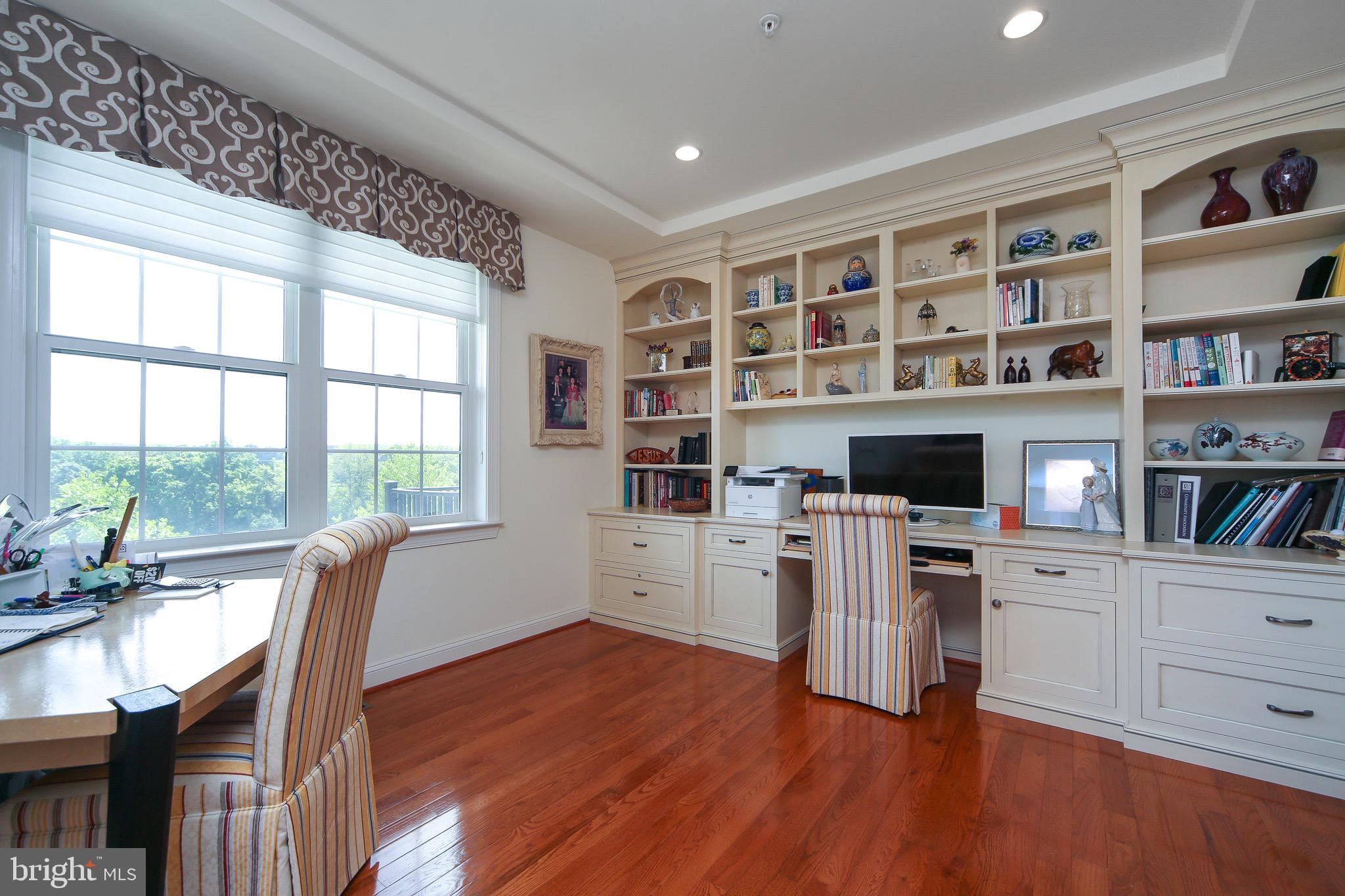 RESERVE AT CREEKSIDE - Residential