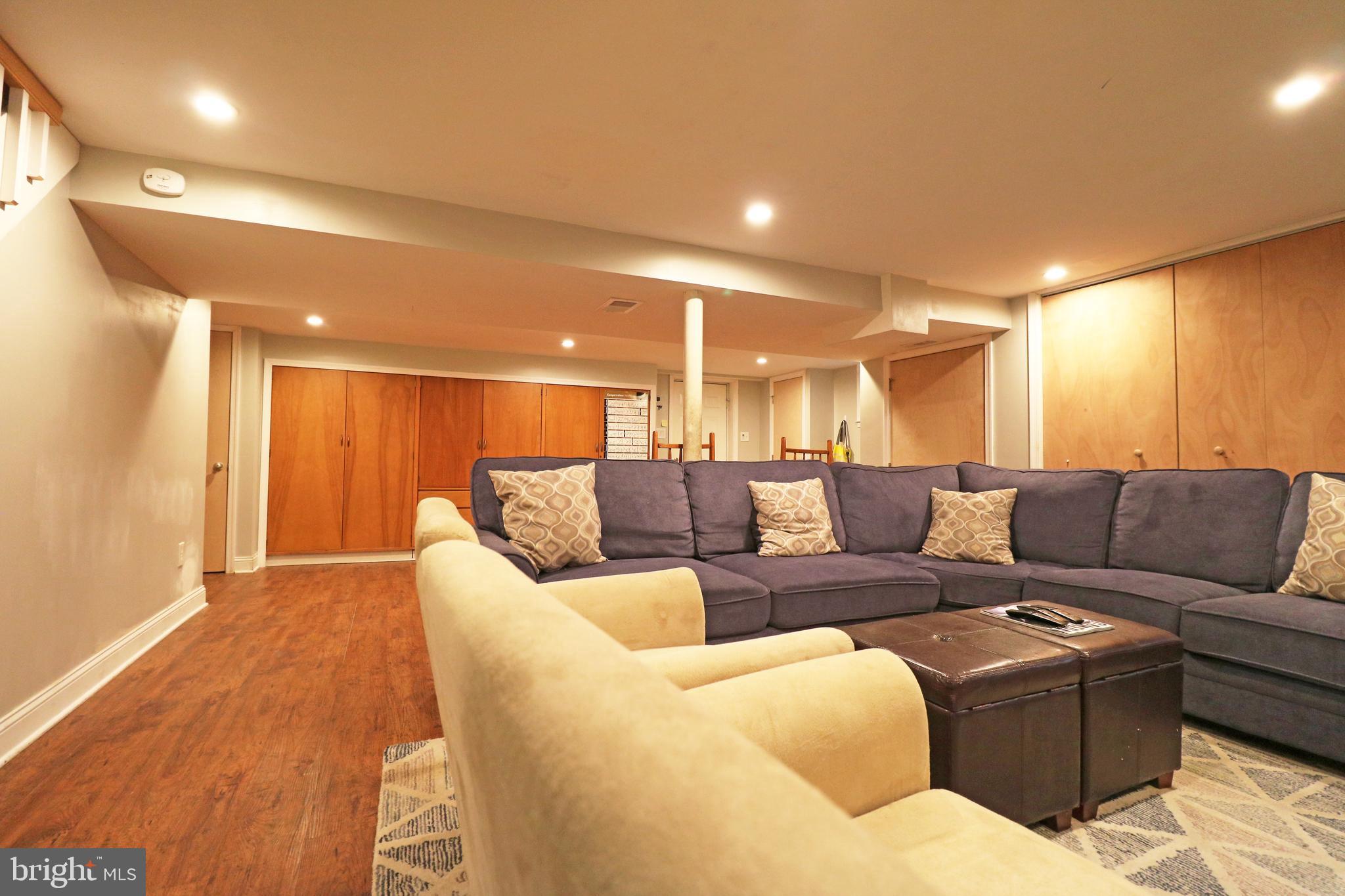 ROLLING GREEN - Residential