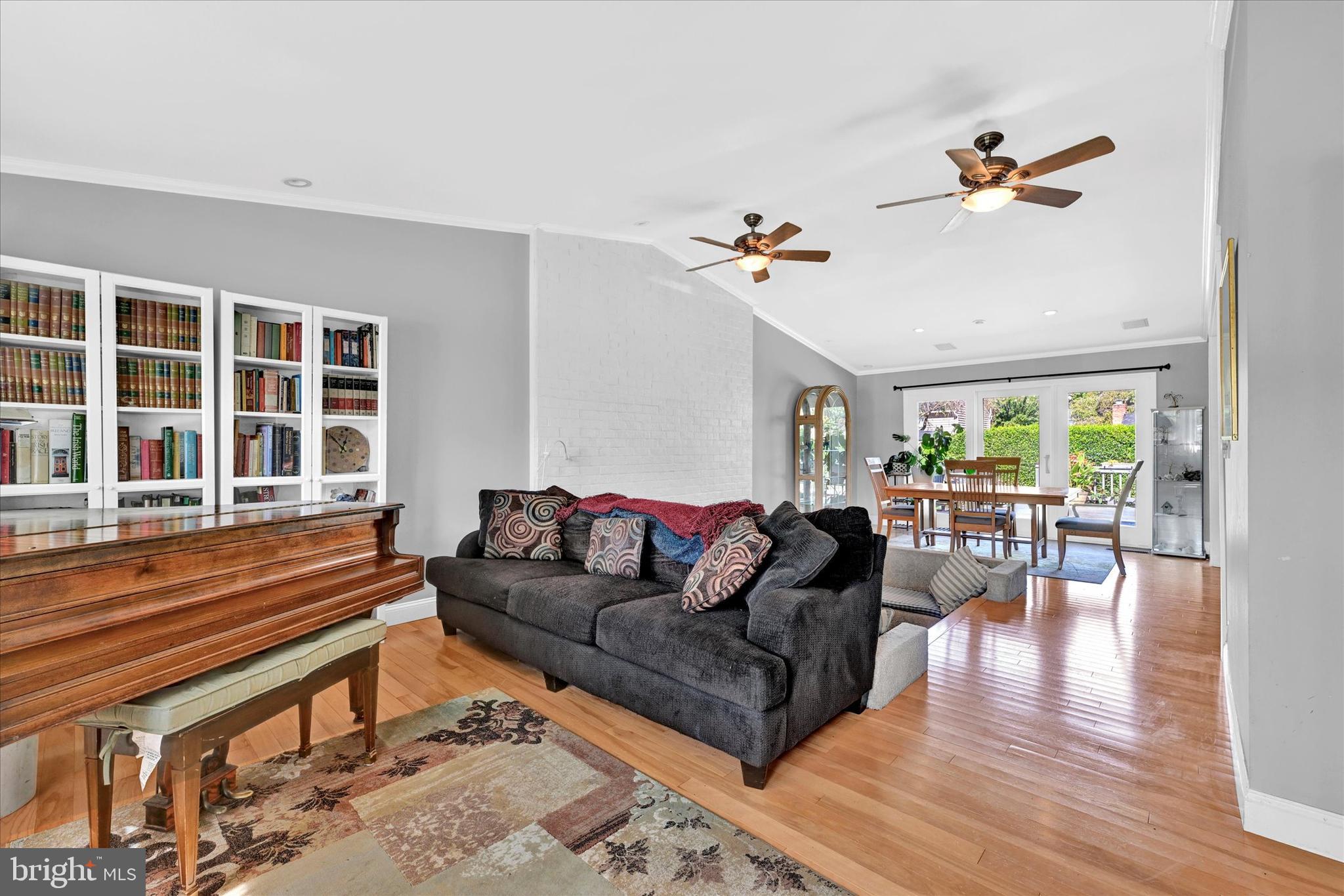 SPRINGDALE - Residential