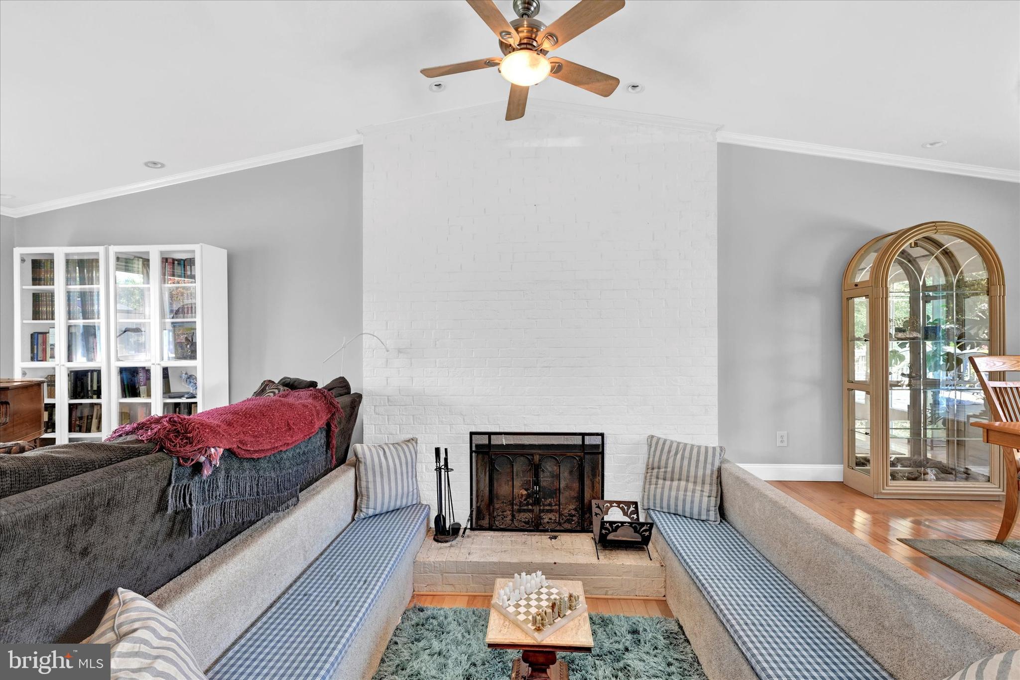 SPRINGDALE - Residential