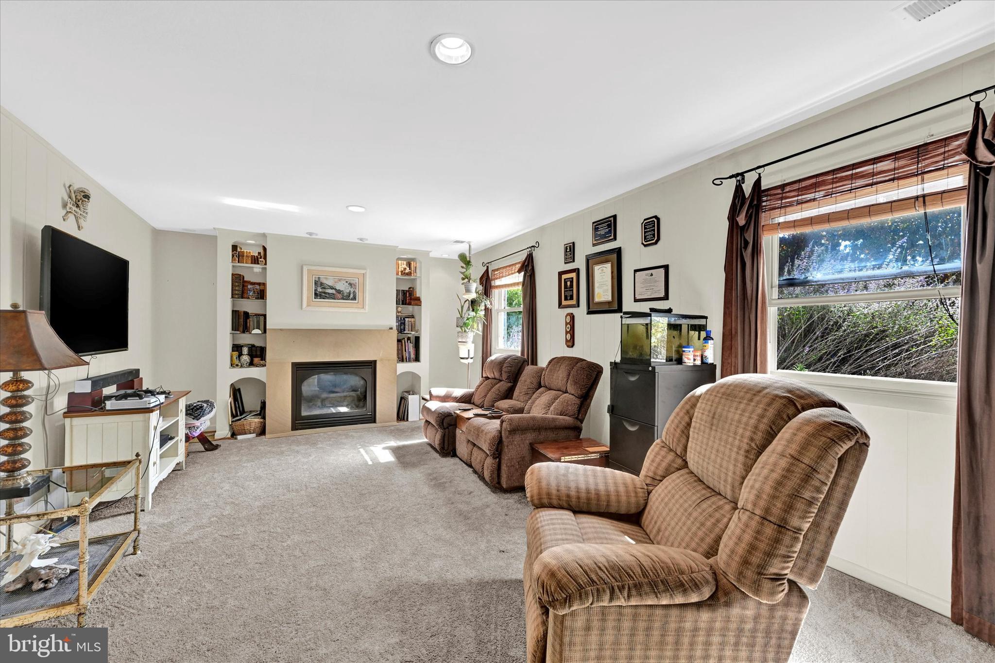 SPRINGDALE - Residential