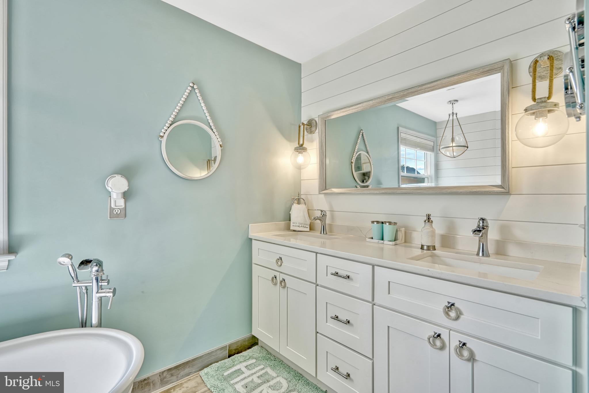 SUMNER LAKE - Residential