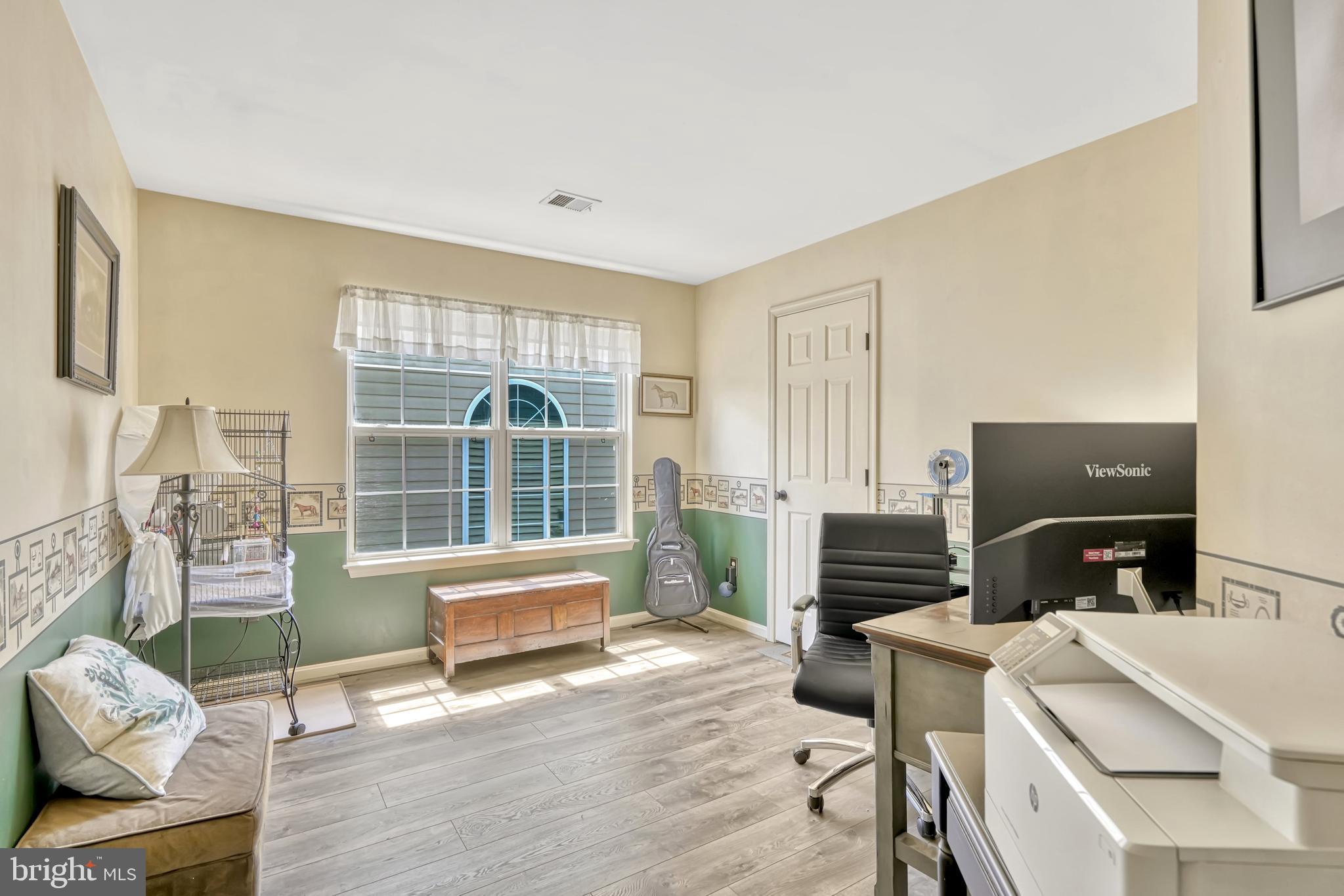 SUMNER LAKE - Residential