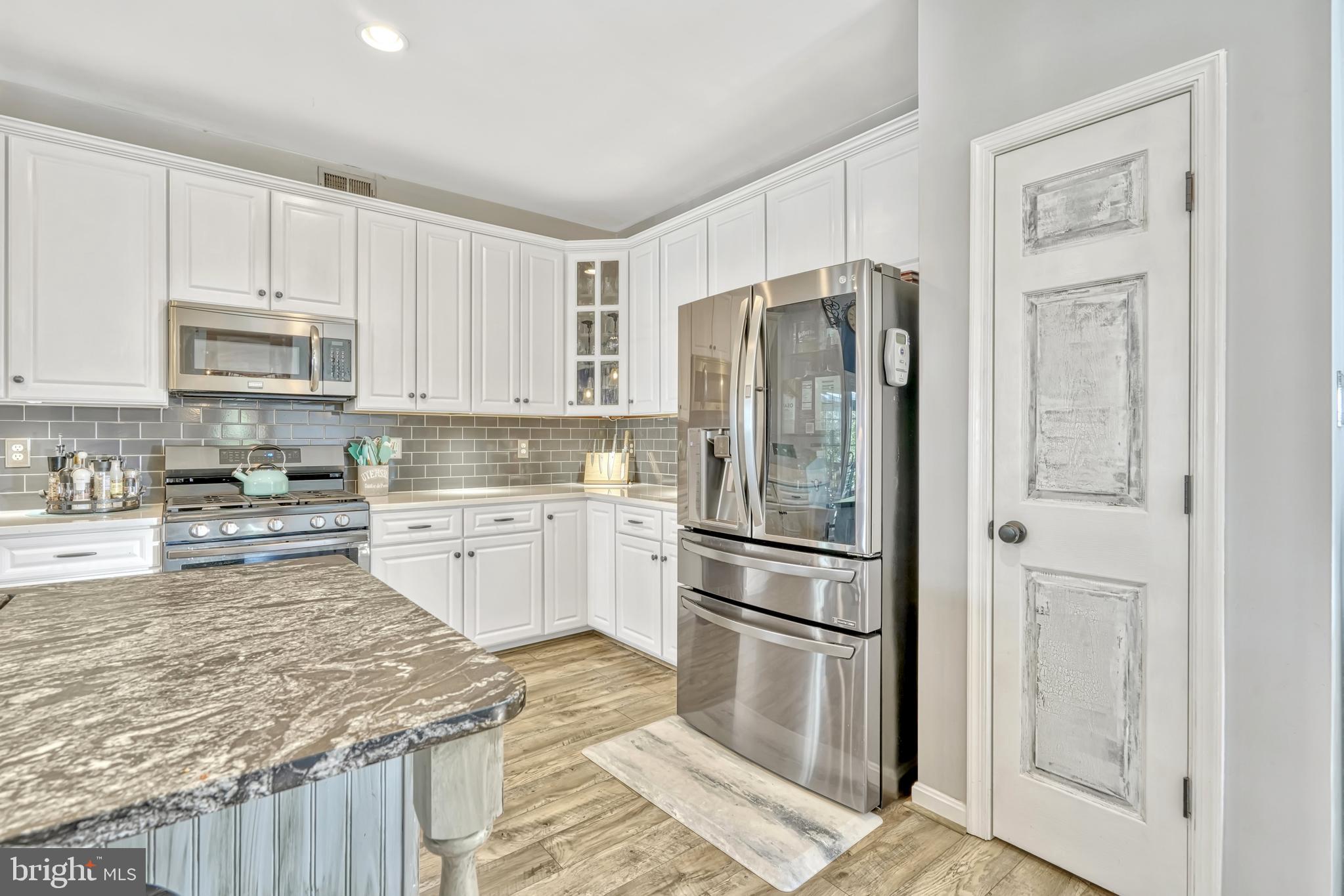 SUMNER LAKE - Residential