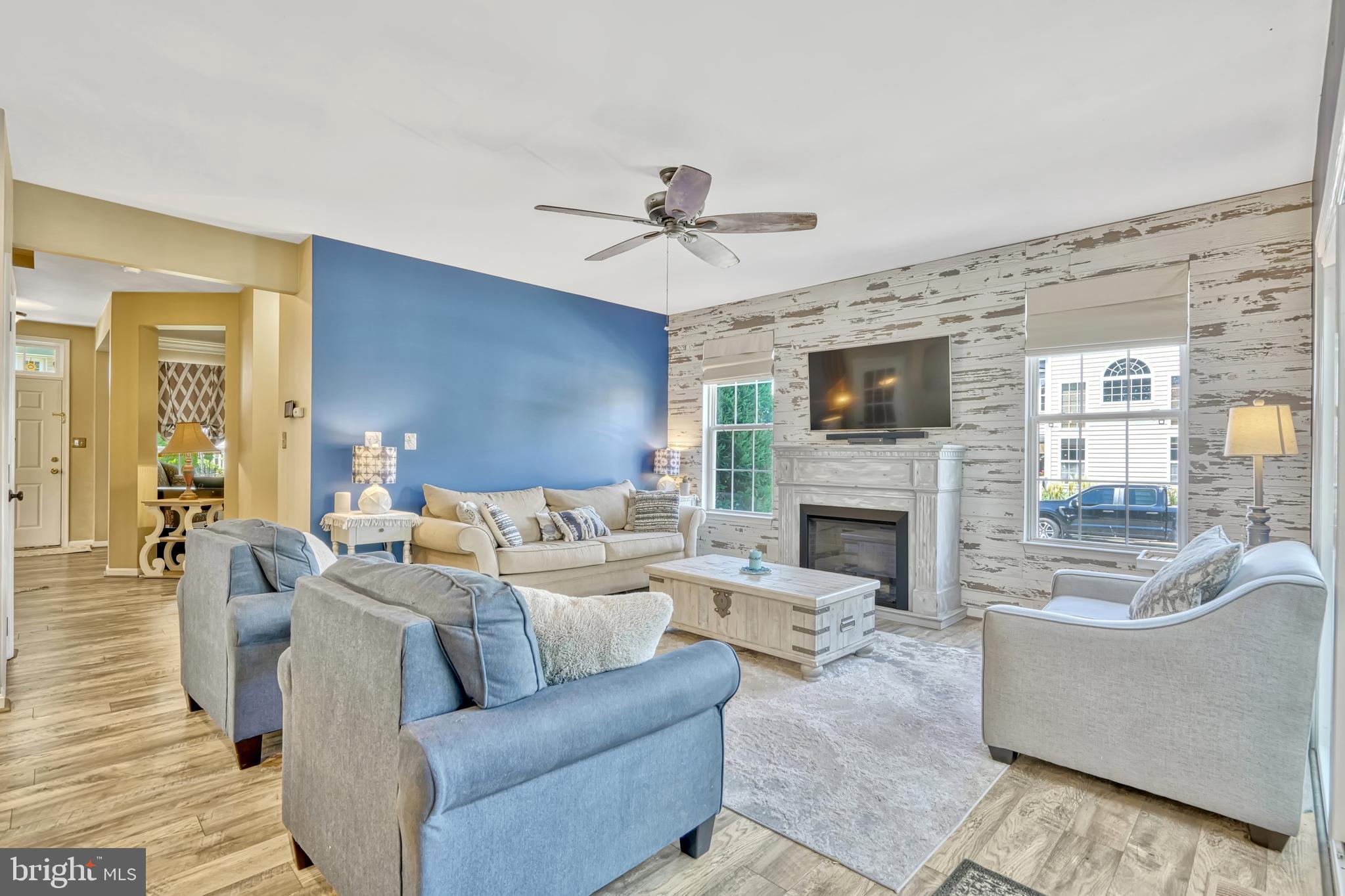 SUMNER LAKE - Residential