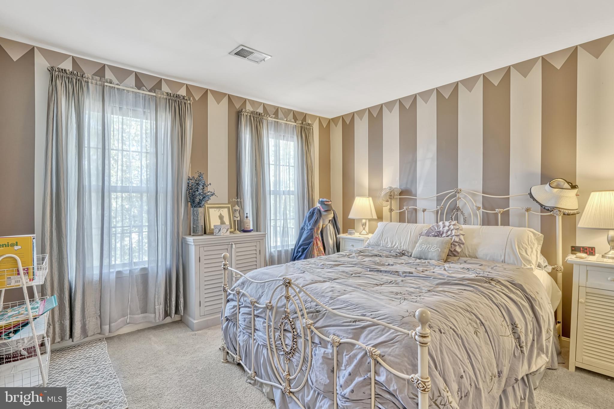 SUMNER LAKE - Residential