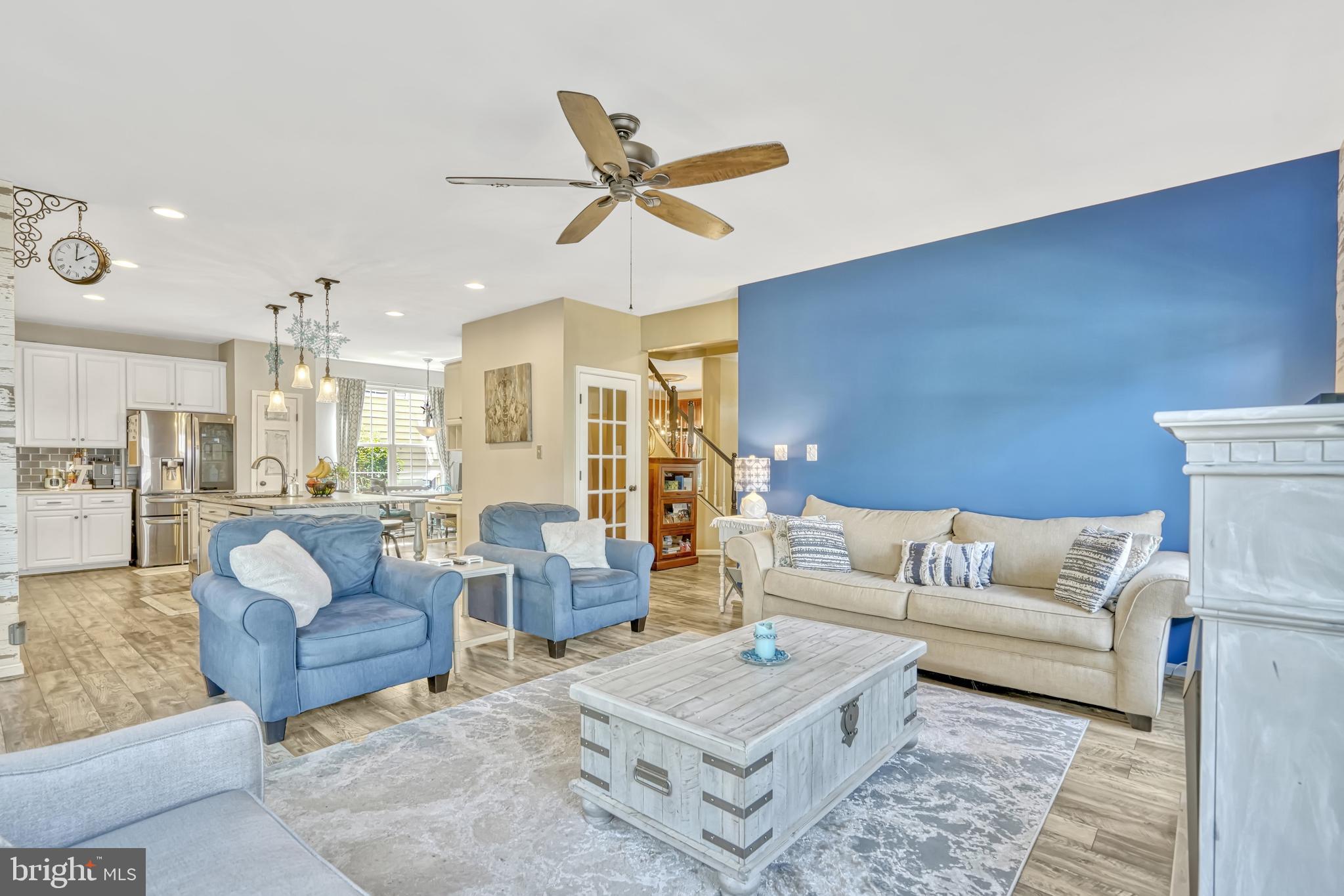 SUMNER LAKE - Residential