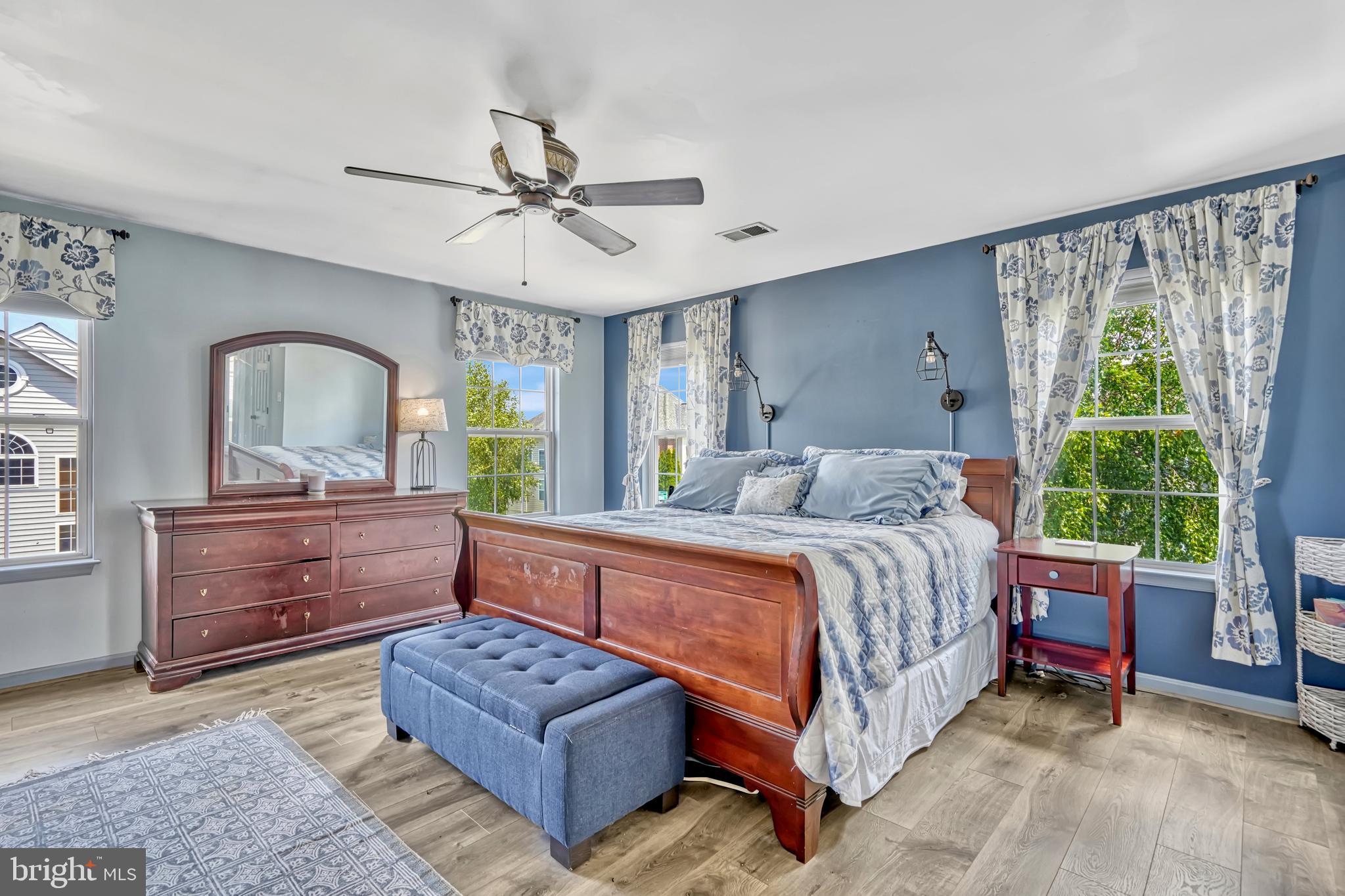 SUMNER LAKE - Residential