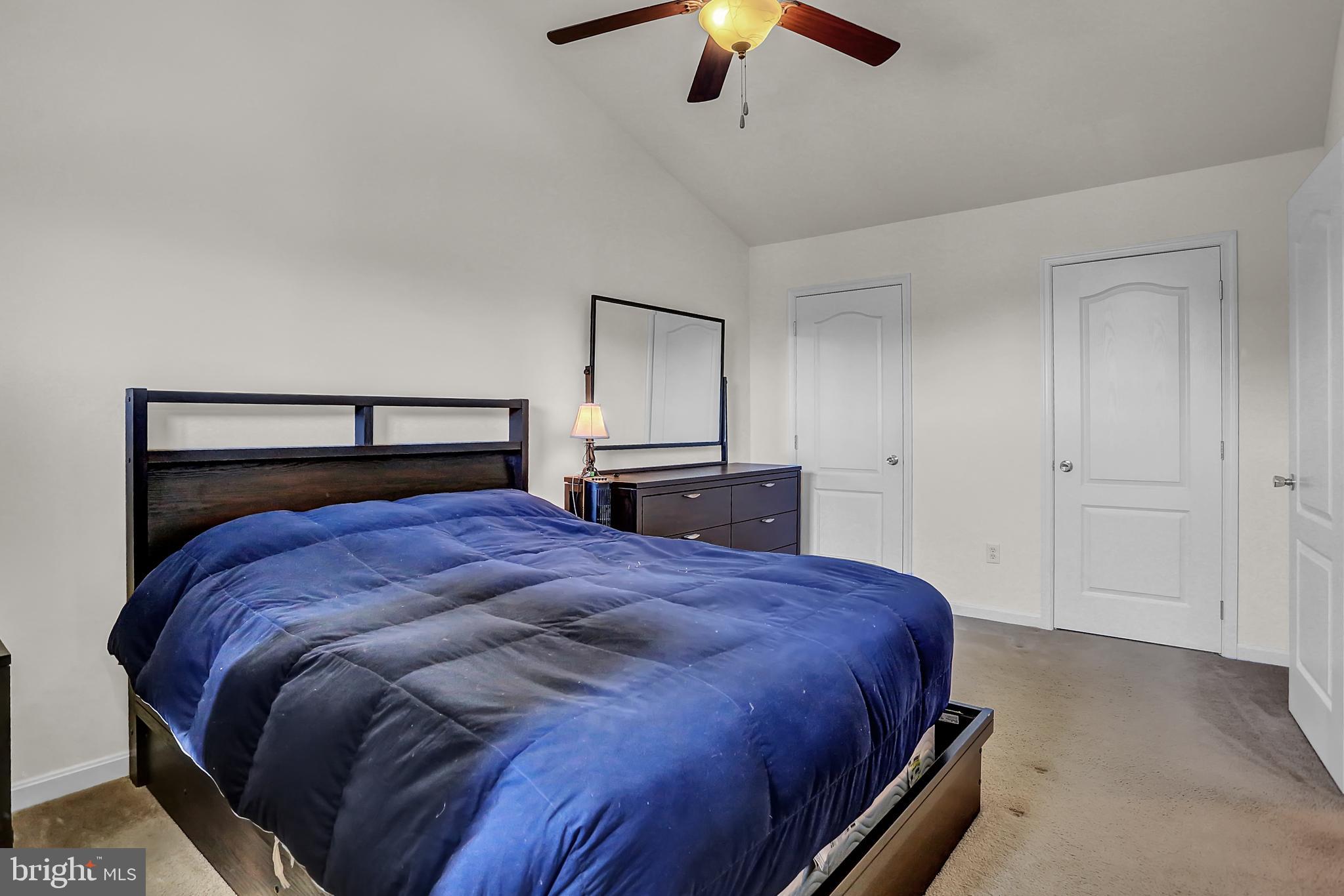 OAK HILLS - Residential