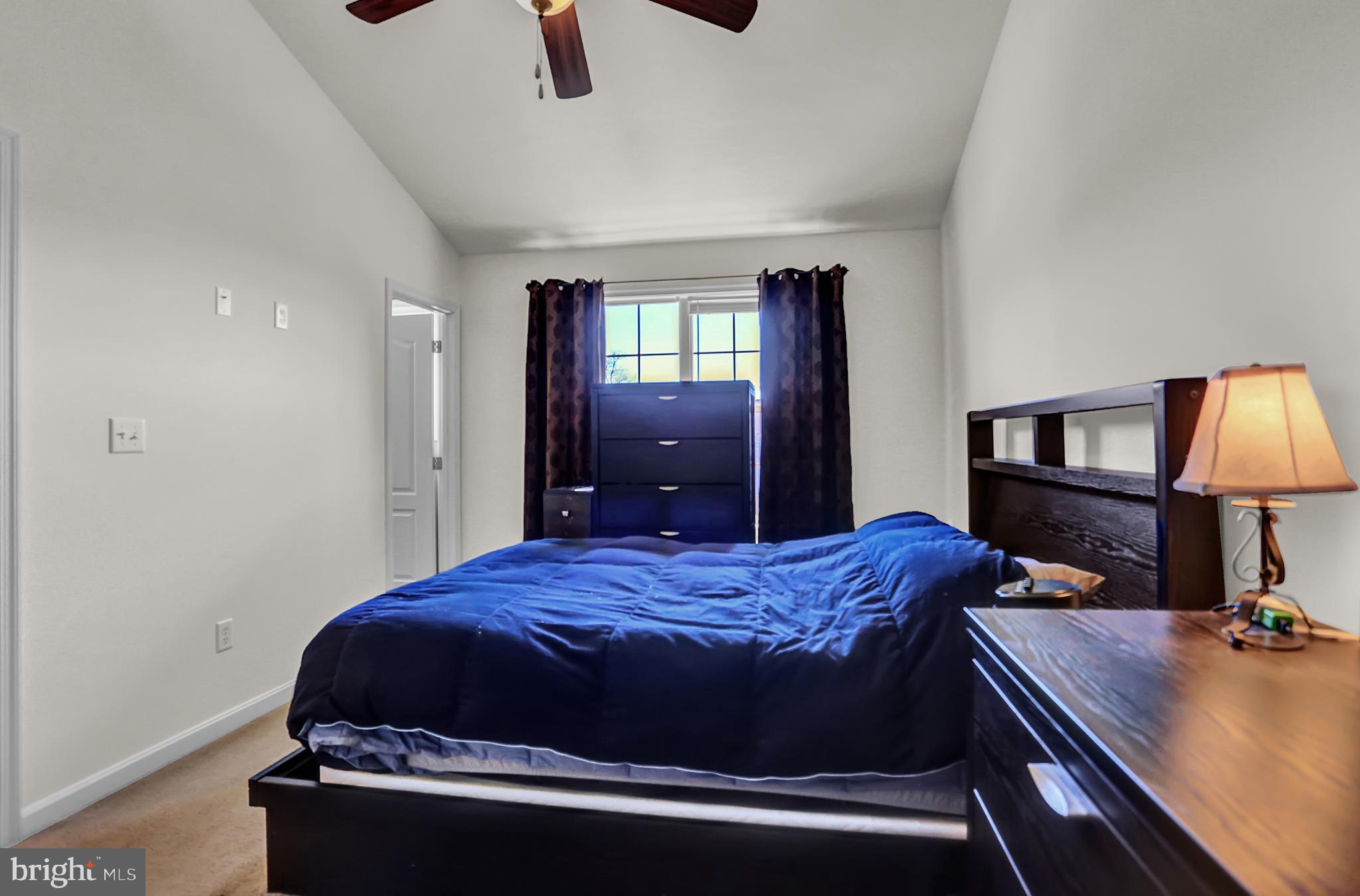 OAK HILLS - Residential